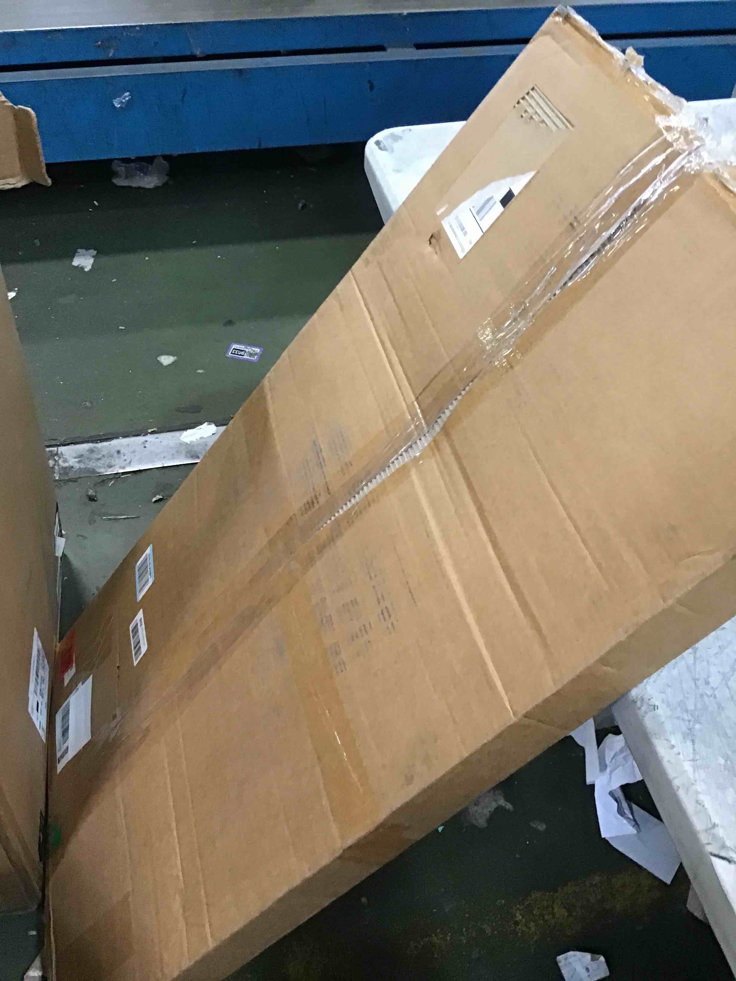 https://s3.amazonaws.com/lotting-images-prod/bidfta/GRA3655743_1750524936872.jpeg
