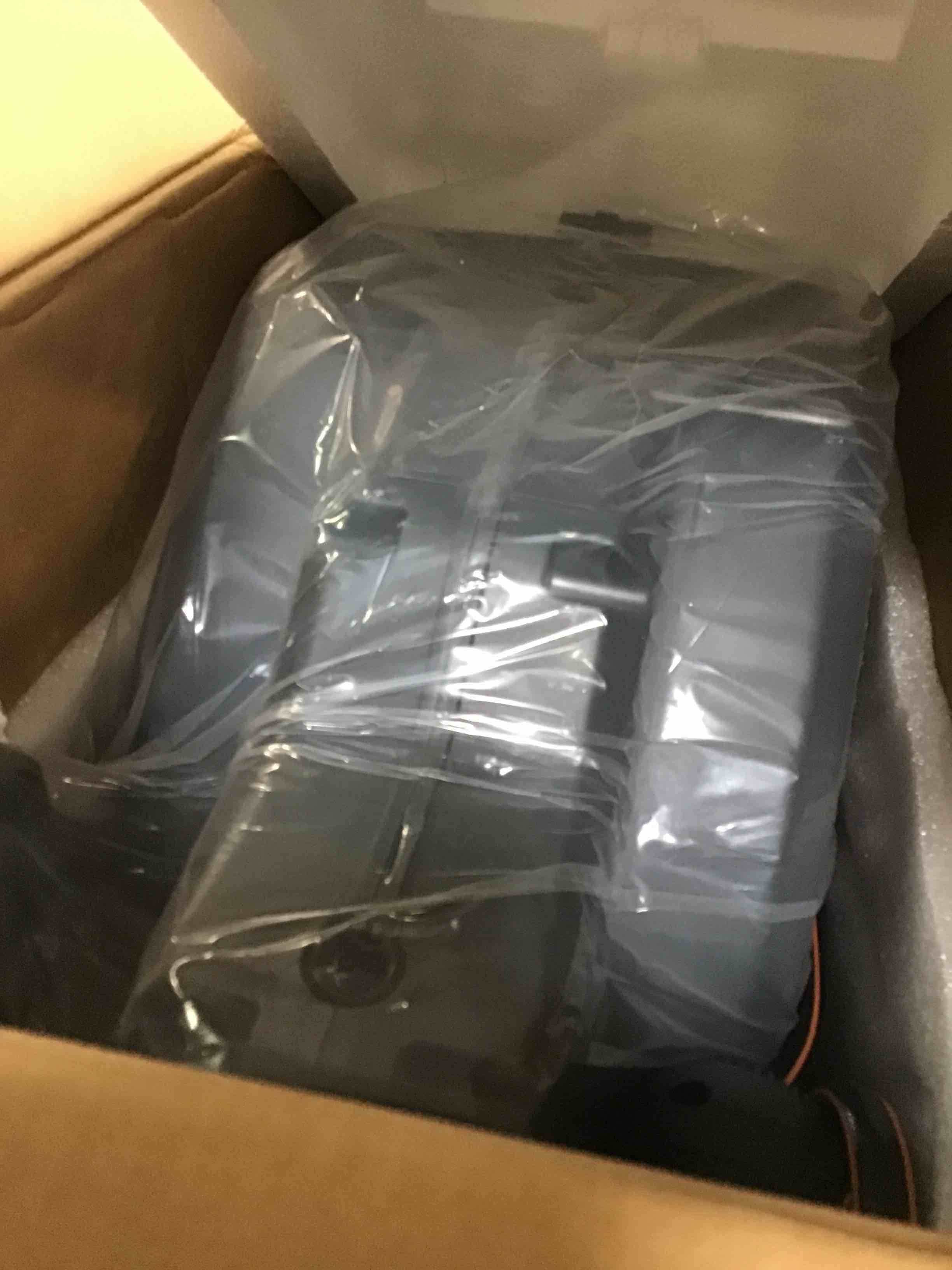 https://s3.amazonaws.com/lotting-images-prod/bidfta/GRA3655783_1750530563200.jpeg