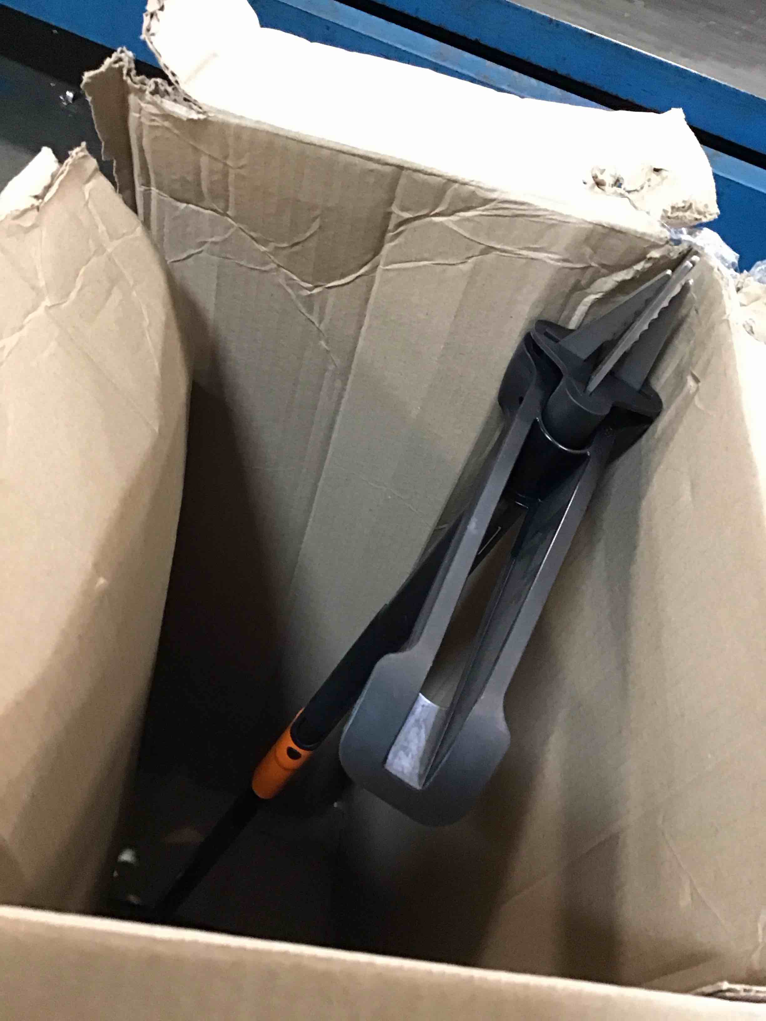https://s3.amazonaws.com/lotting-images-prod/bidfta/GRA3656675_1751034294596.jpeg