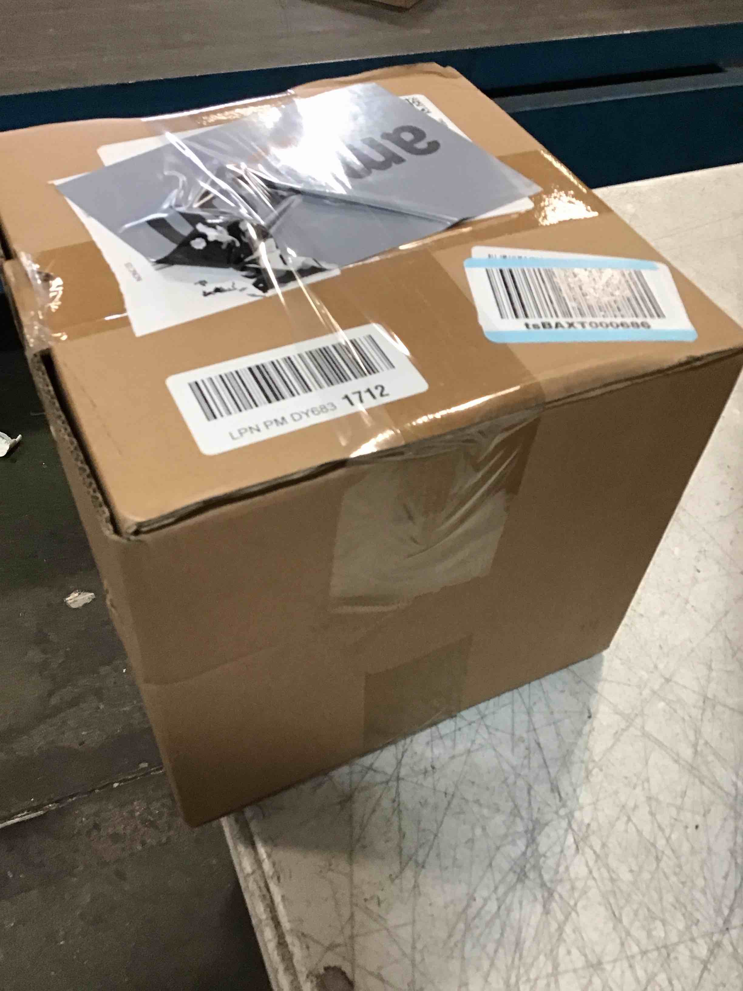 https://s3.amazonaws.com/lotting-images-prod/bidfta/GRA3656705_1751037105376.jpeg