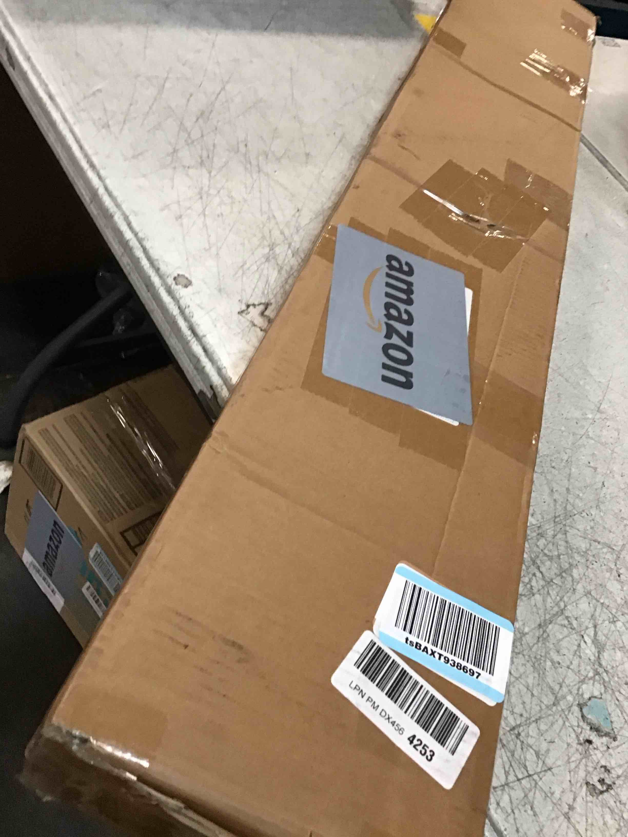 https://s3.amazonaws.com/lotting-images-prod/bidfta/GRA3656783_1751047123521.jpeg