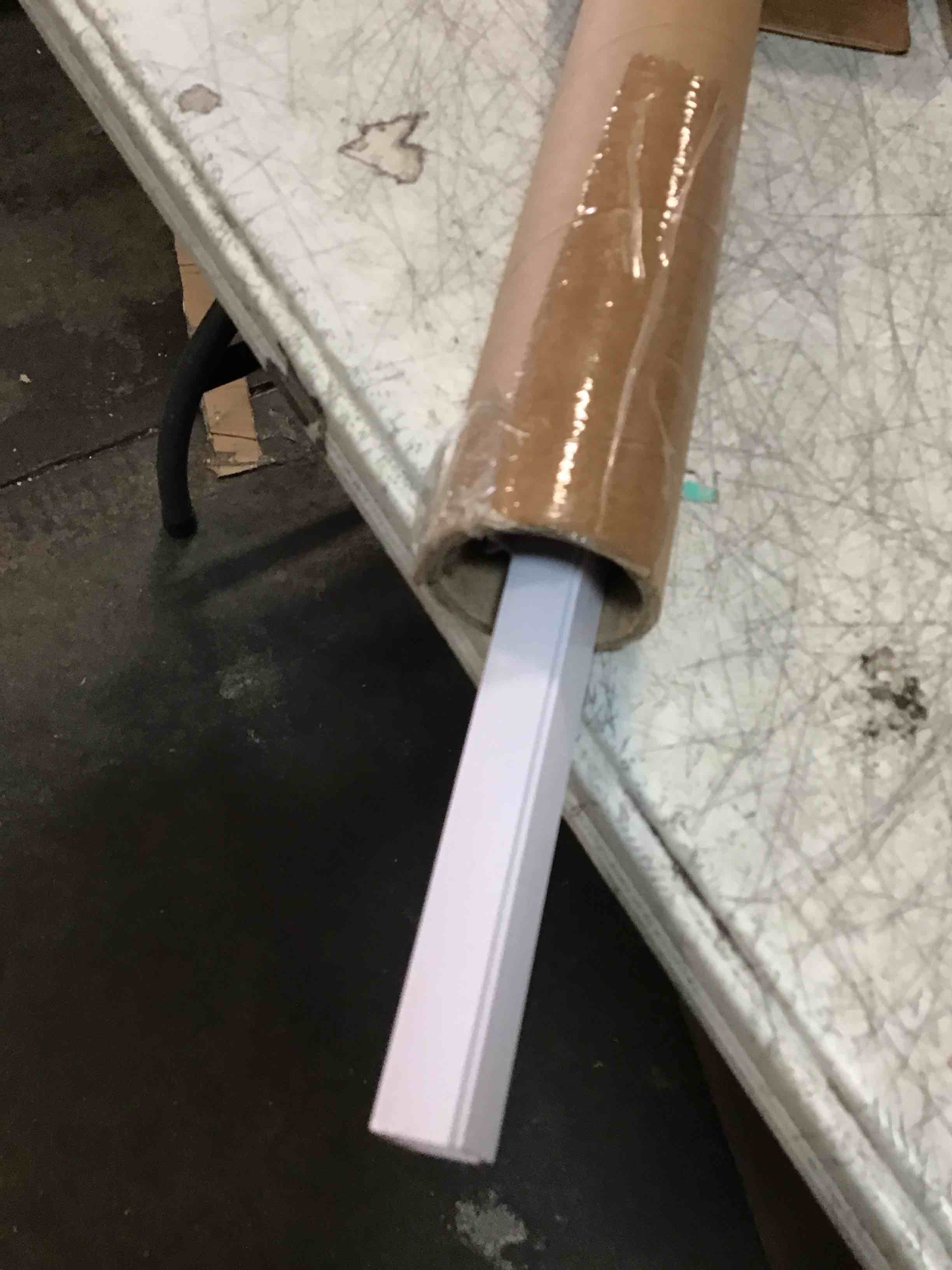 https://s3.amazonaws.com/lotting-images-prod/bidfta/GRA3656809_1751049972654.jpeg