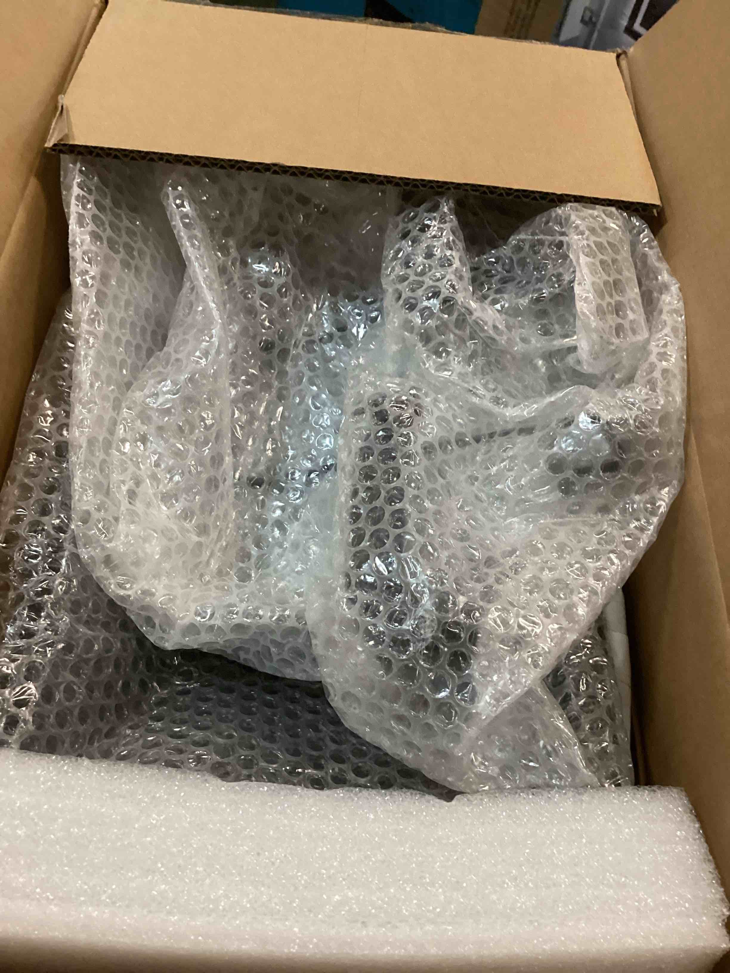 https://s3.amazonaws.com/lotting-images-prod/bidfta/GRA3656914_1751294363392.jpeg