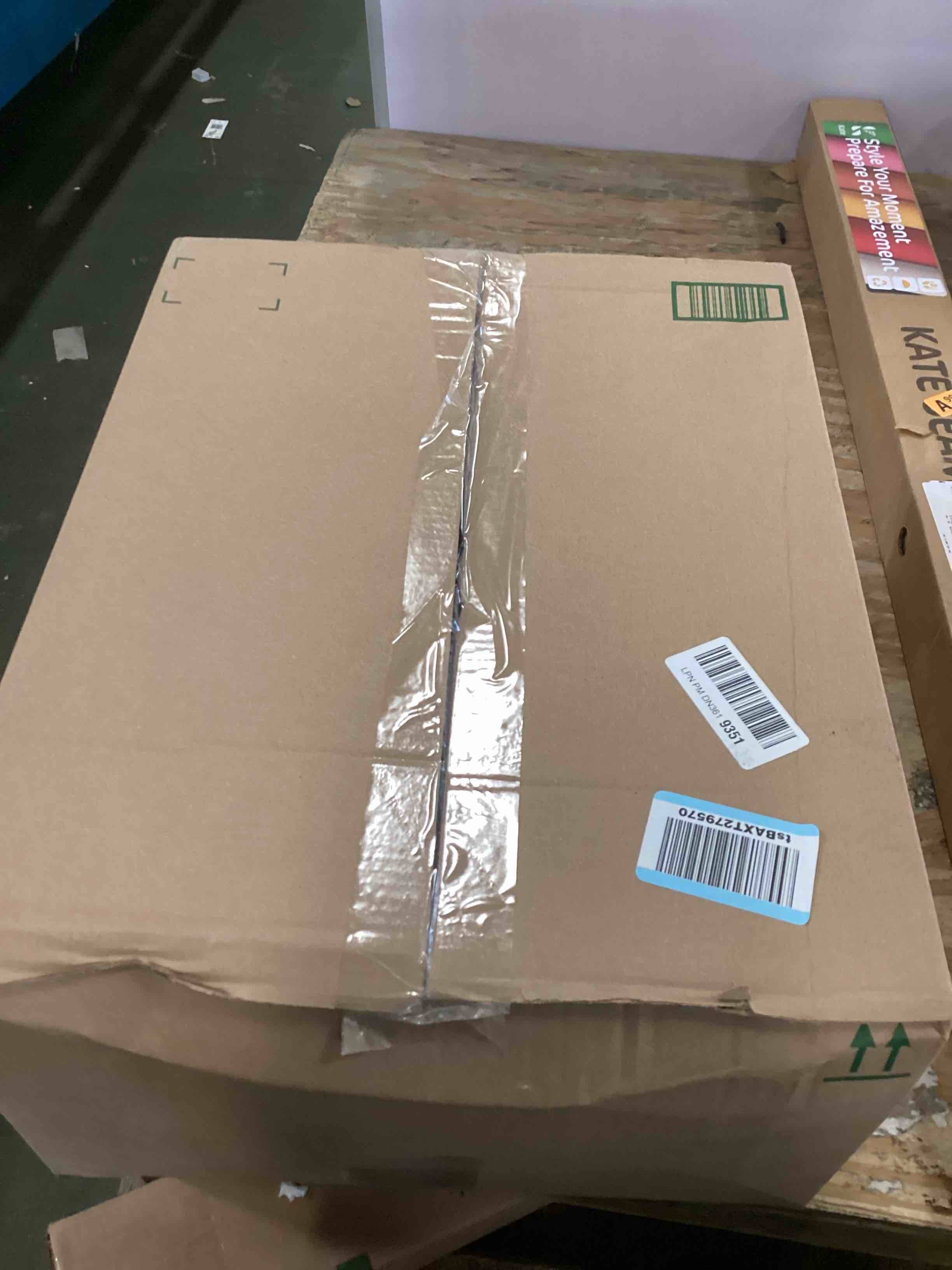 https://s3.amazonaws.com/lotting-images-prod/bidfta/GRA3658548_1747228690909.jpeg