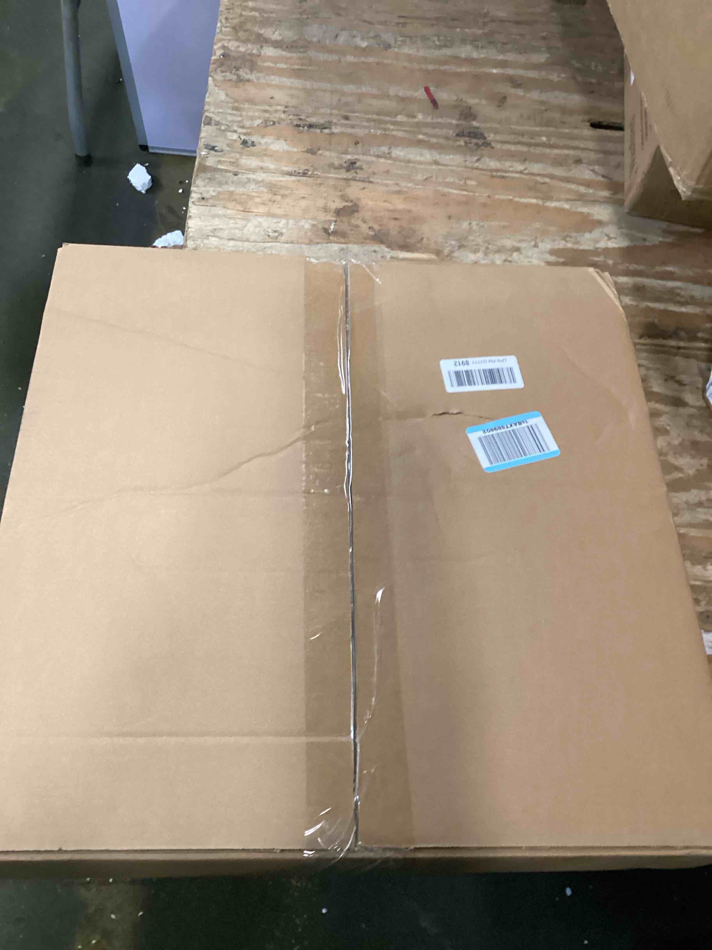 https://s3.amazonaws.com/lotting-images-prod/bidfta/GRA3658831_1747322557905.jpeg
