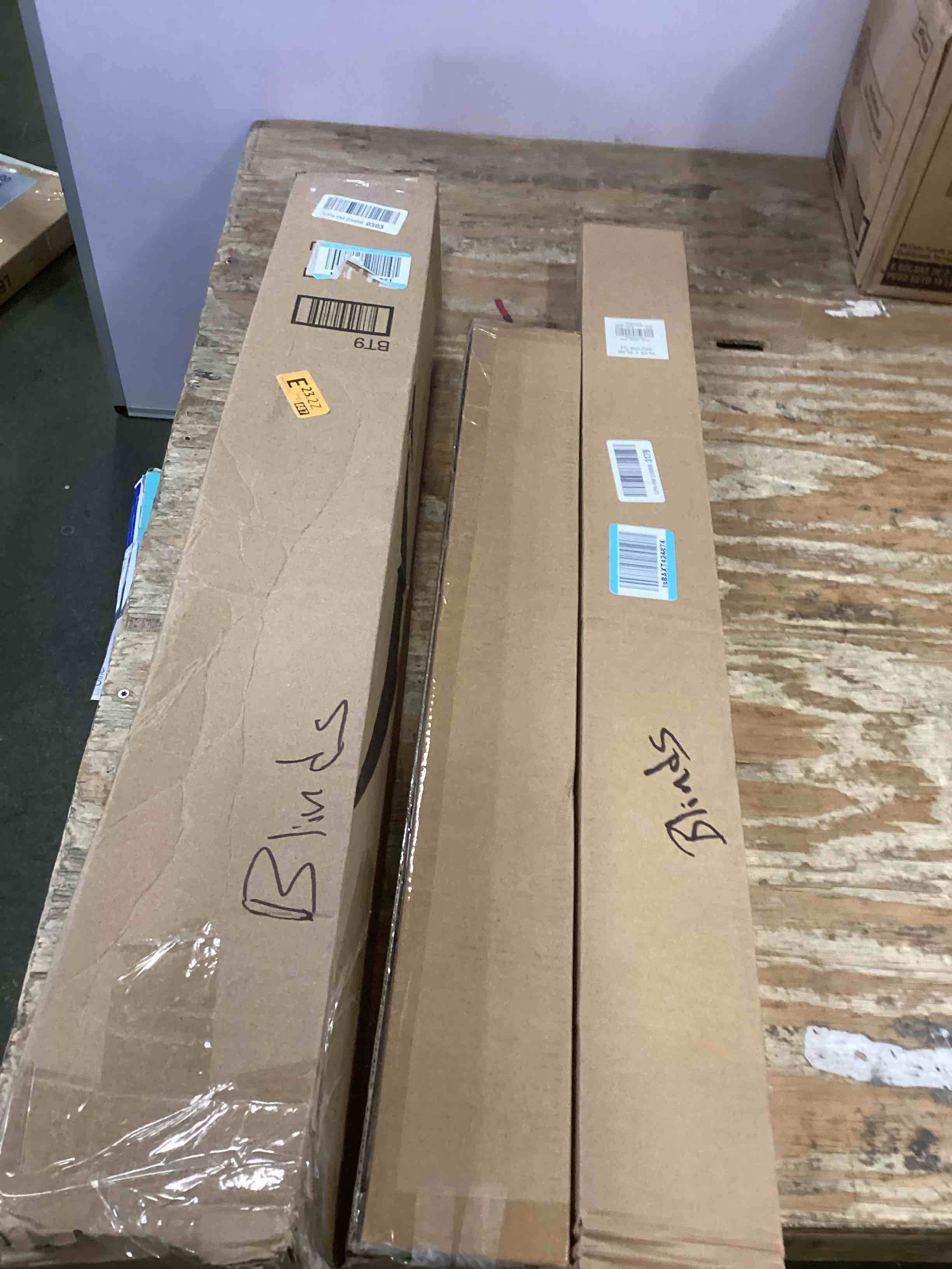 https://s3.amazonaws.com/lotting-images-prod/bidfta/GRA3658937_1747337359965.jpeg