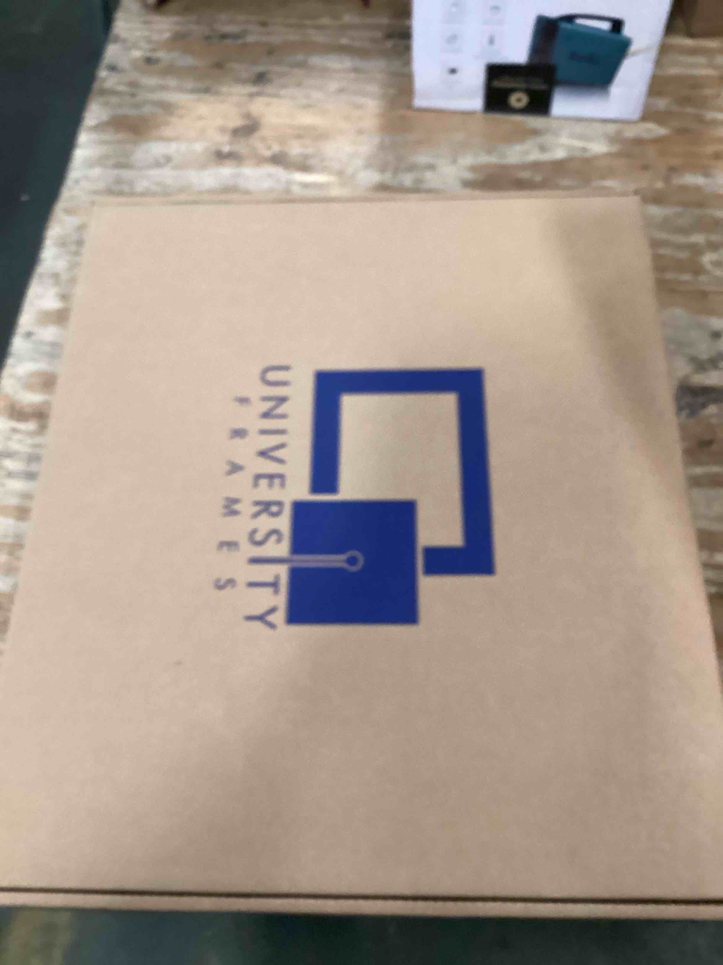 https://s3.amazonaws.com/lotting-images-prod/bidfta/GRA3659206_1747661272199.jpeg