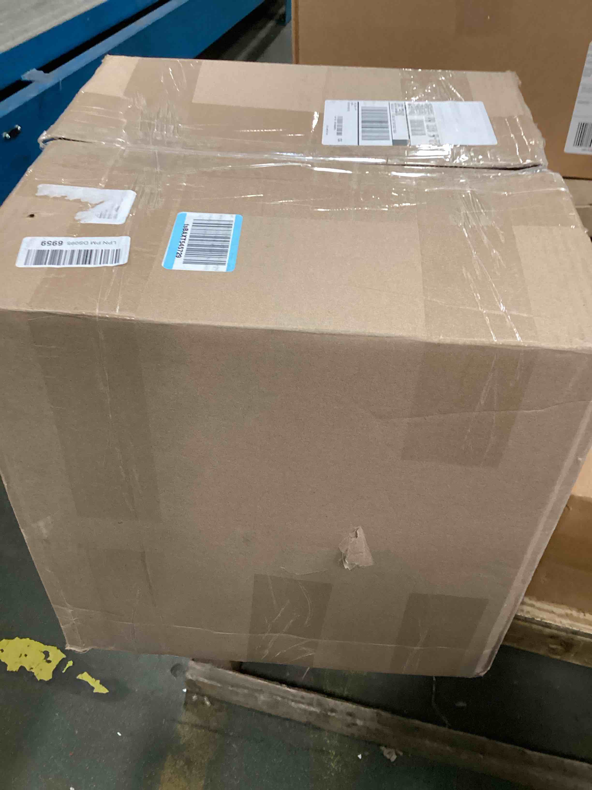 https://s3.amazonaws.com/lotting-images-prod/bidfta/GRA3660373_1748433774552.jpeg