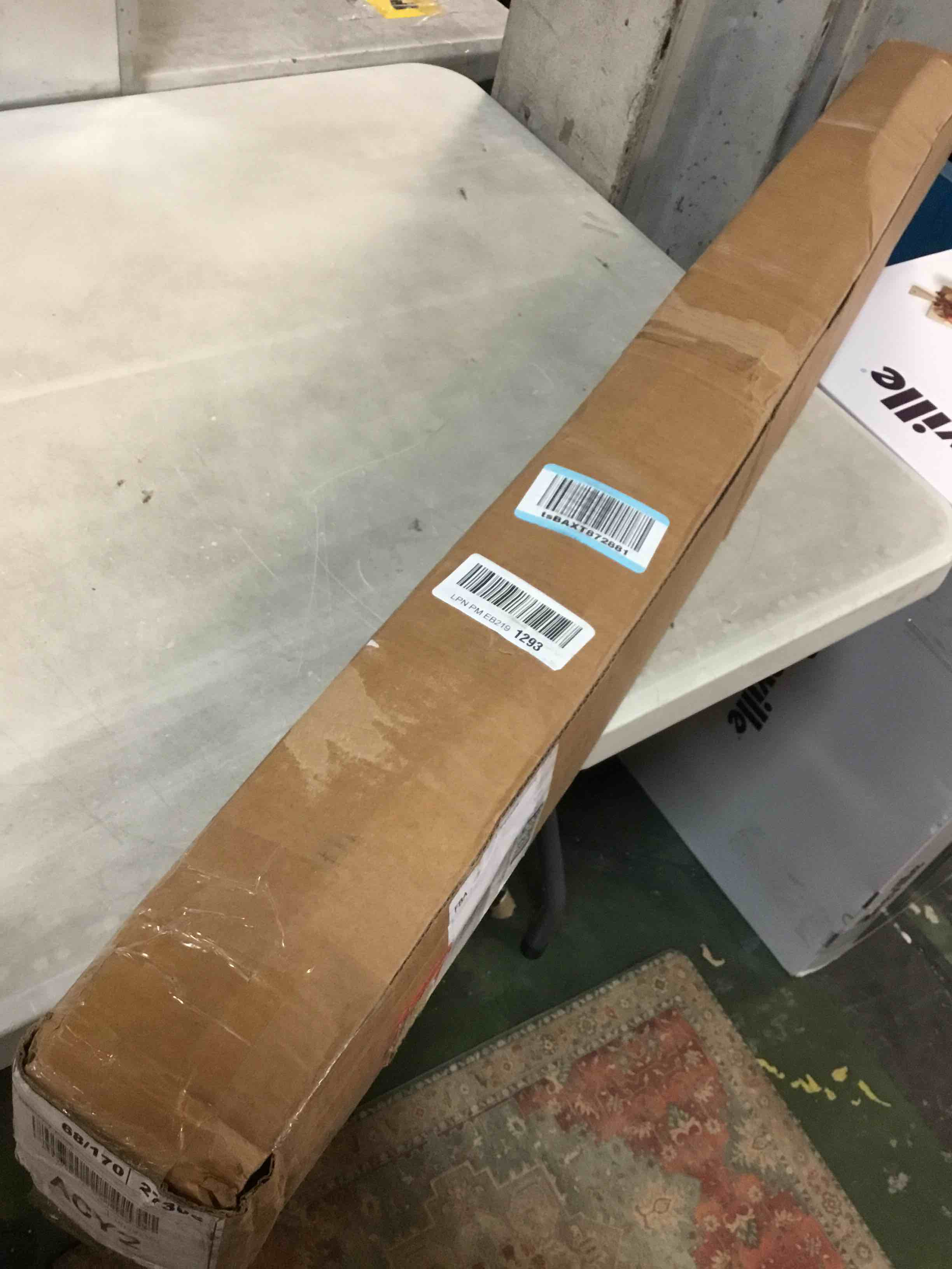 https://s3.amazonaws.com/lotting-images-prod/bidfta/GRA3661393_1747334681834.jpeg