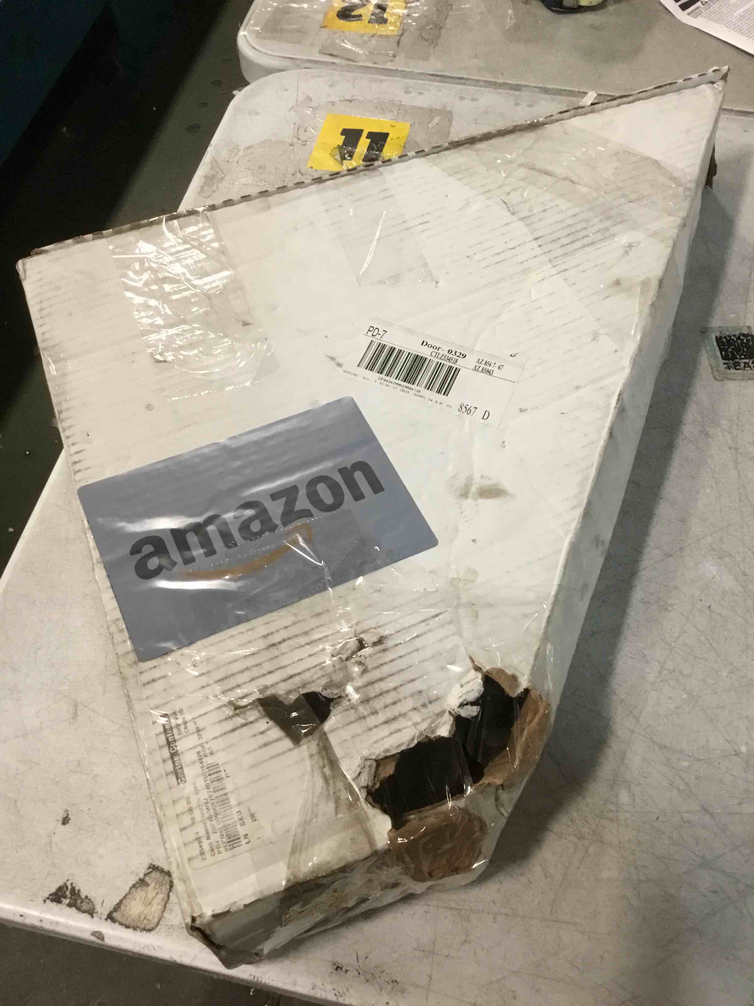 https://s3.amazonaws.com/lotting-images-prod/bidfta/GRA3662078_1747762949513.jpeg