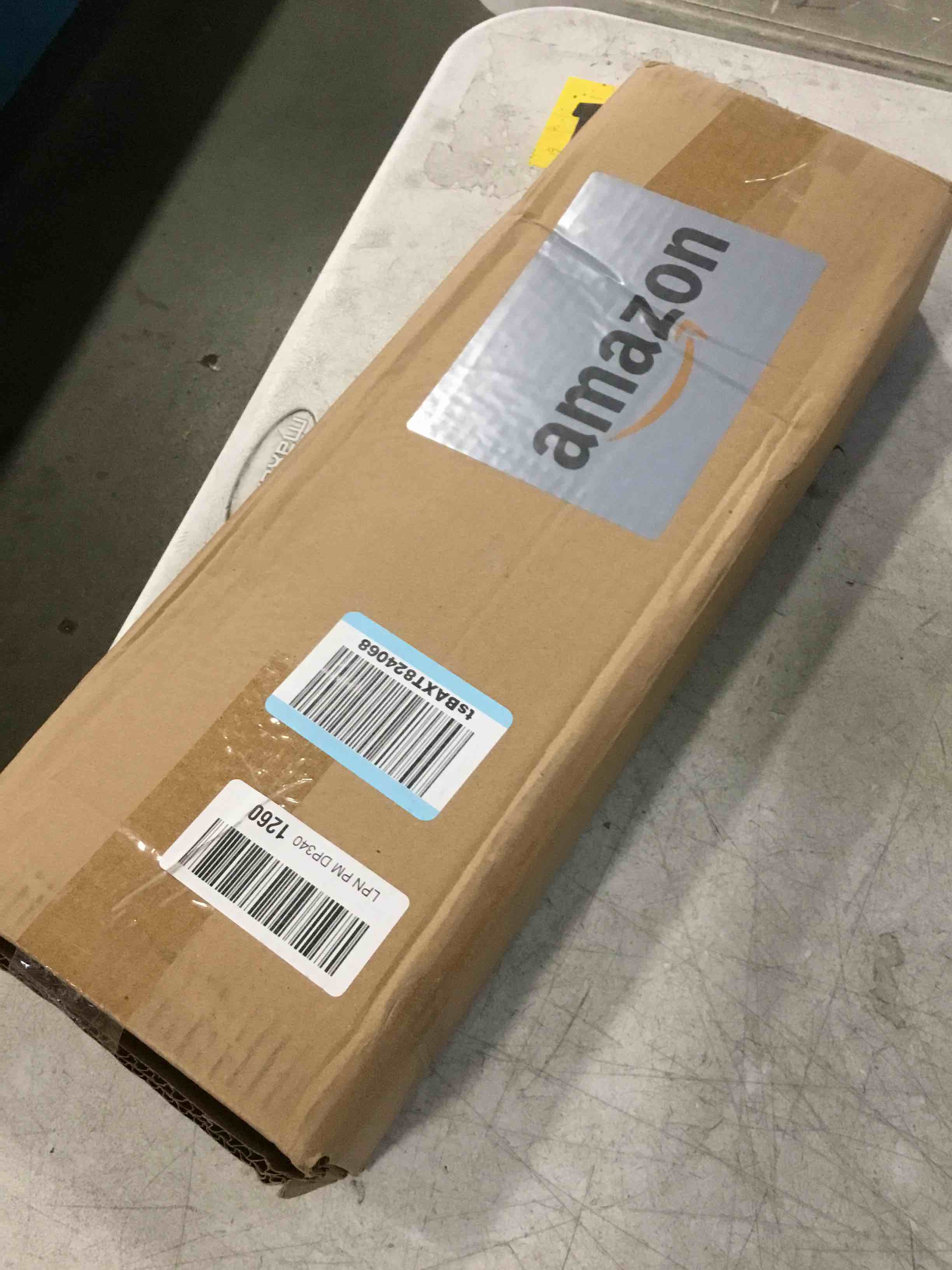 https://s3.amazonaws.com/lotting-images-prod/bidfta/GRA3662980_1748376849316.jpeg