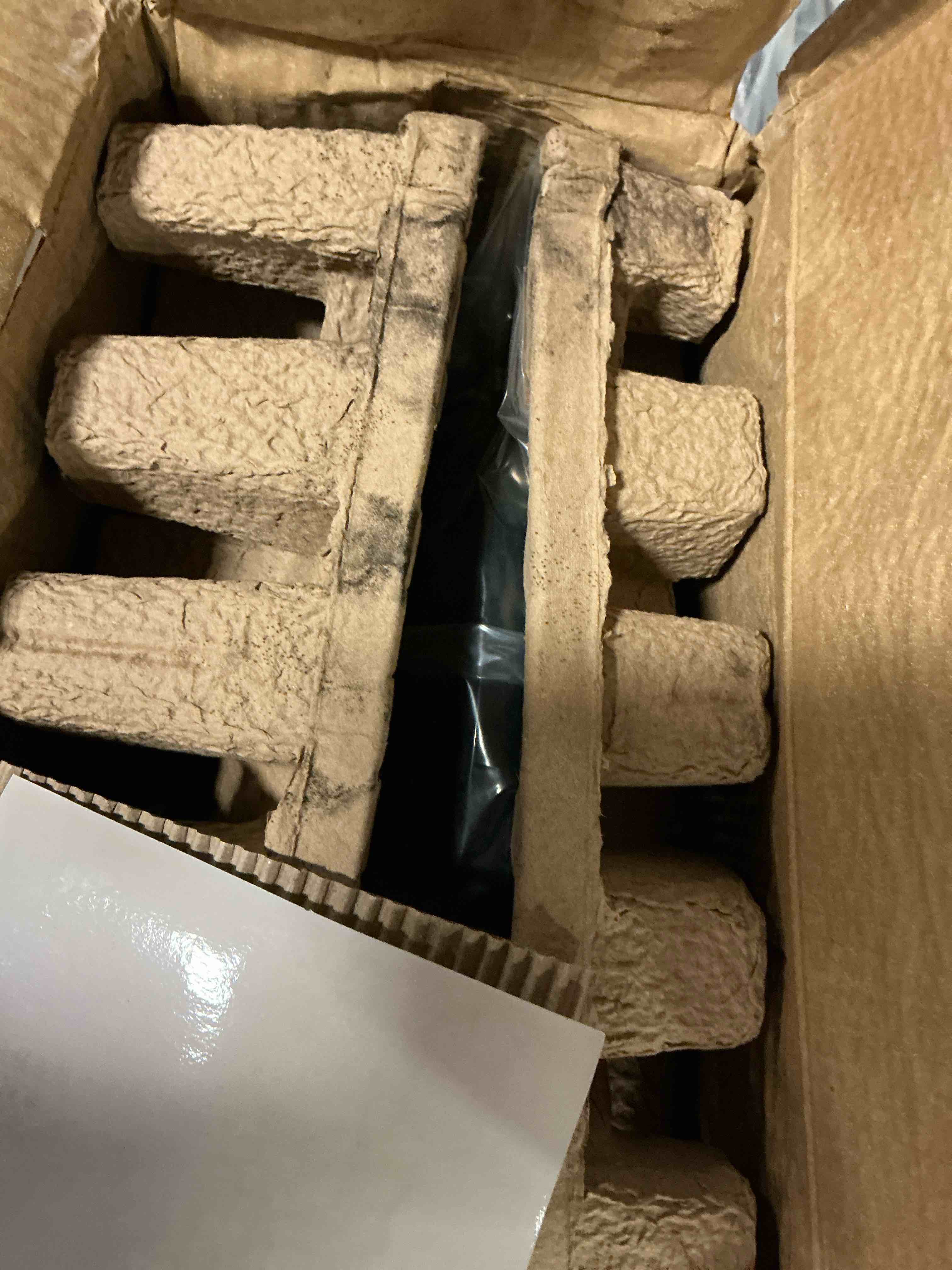 https://s3.amazonaws.com/lotting-images-prod/bidfta/GRA3670363_1754508944907.jpeg