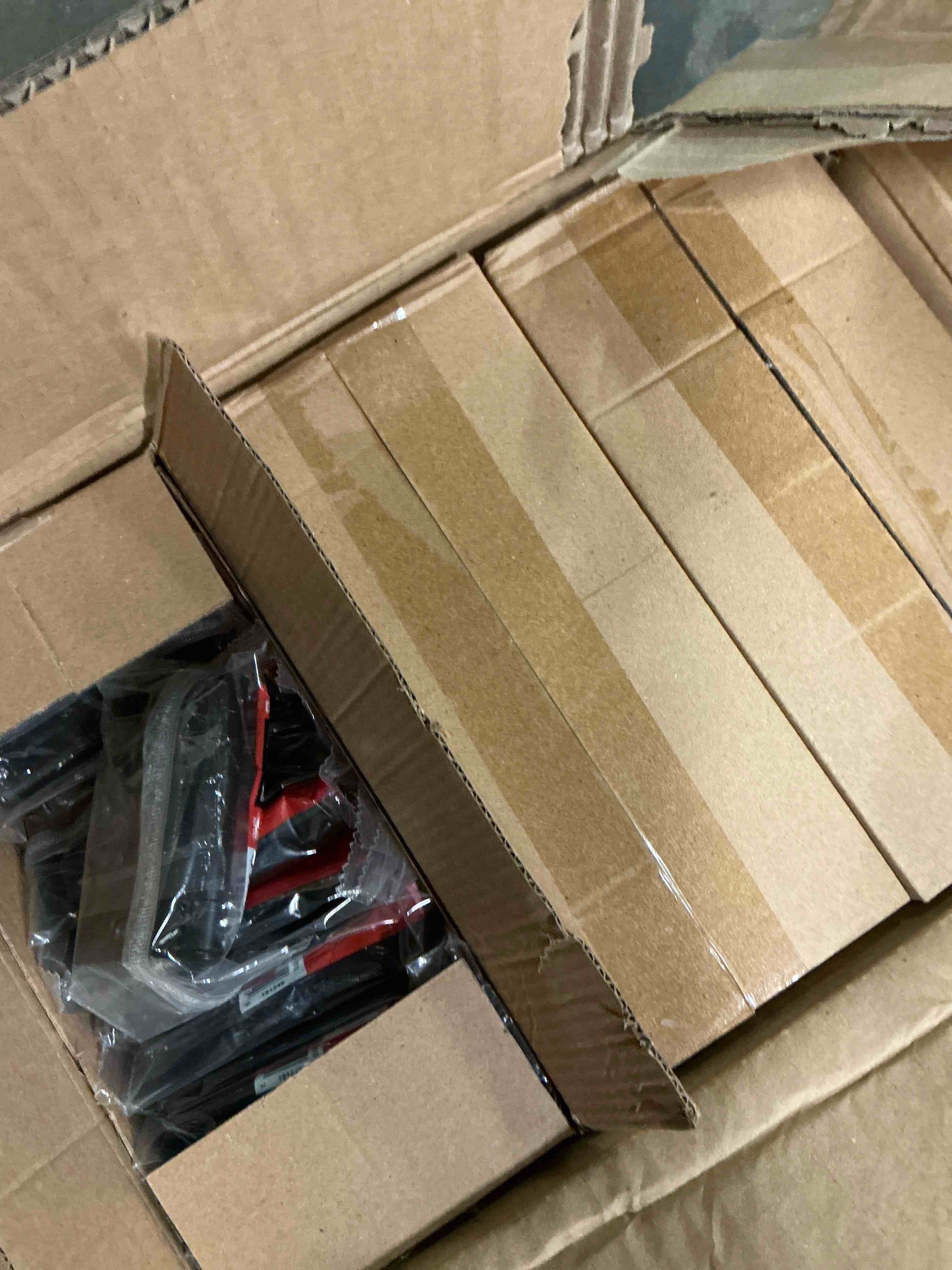 https://s3.amazonaws.com/lotting-images-prod/bidfta/GRA3670364_1754508649120.jpeg