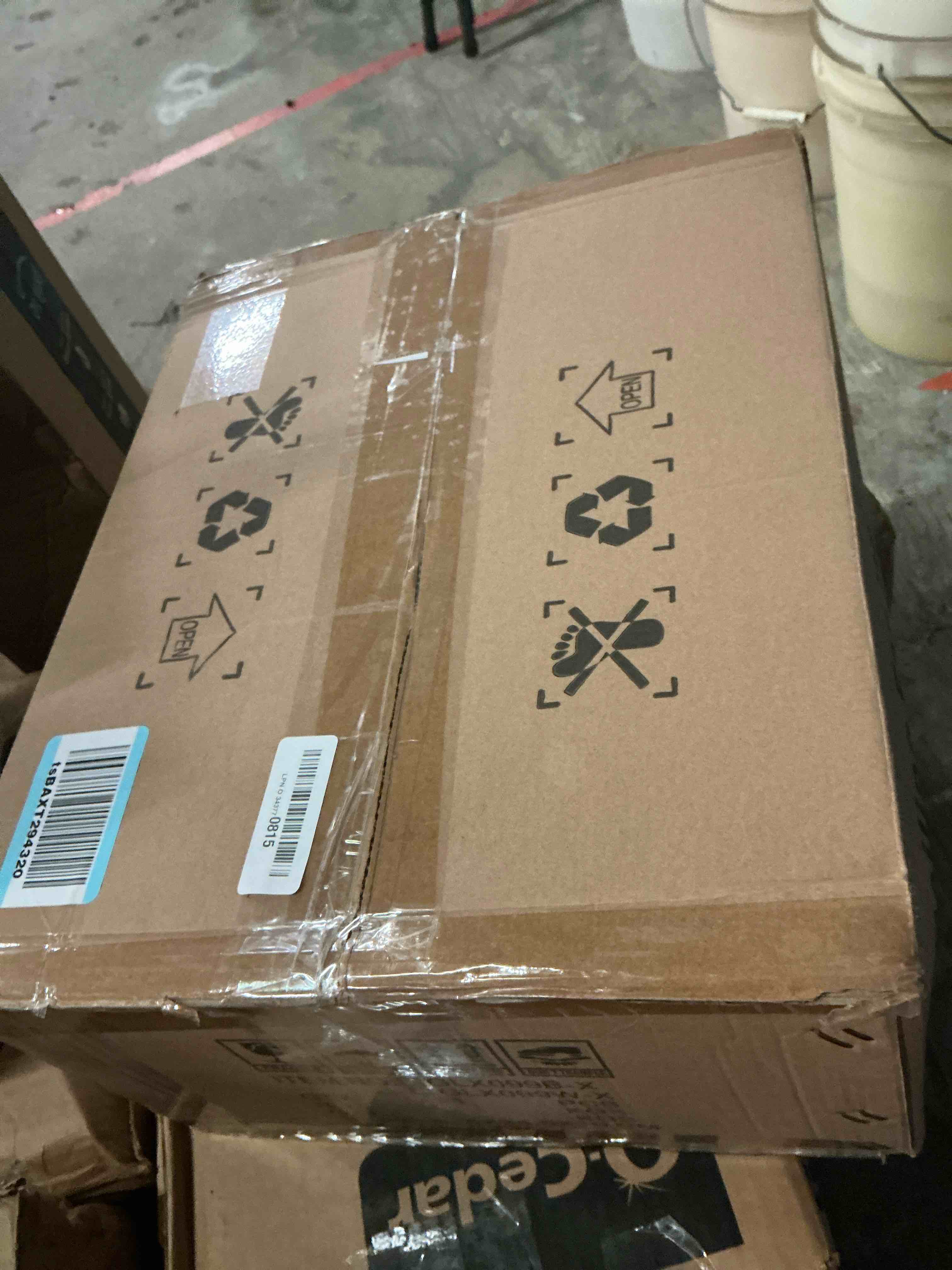 https://s3.amazonaws.com/lotting-images-prod/bidfta/GRA3670631_1755176348702.jpeg