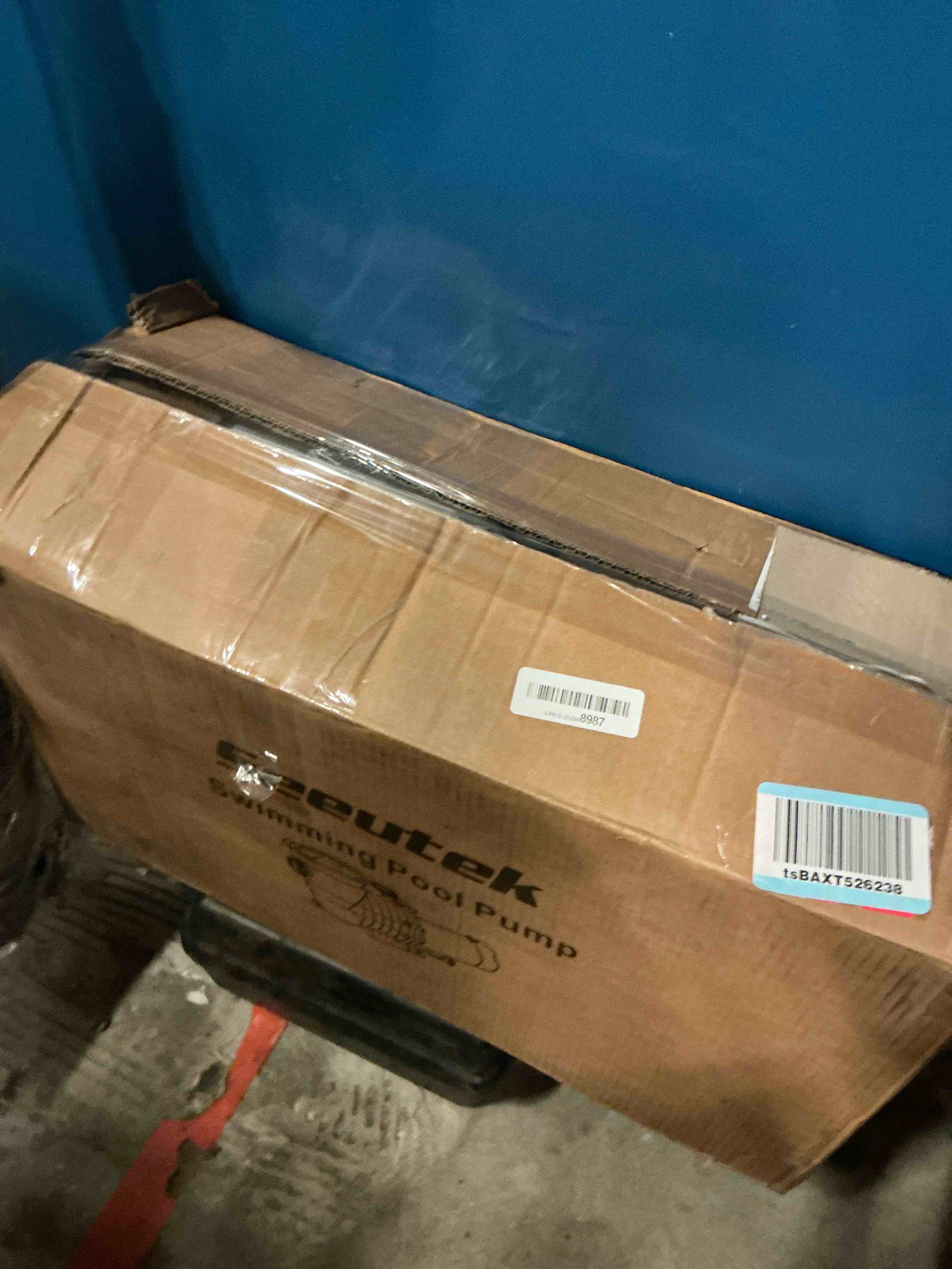 https://s3.amazonaws.com/lotting-images-prod/bidfta/GRA3670637_1755176024771.jpeg