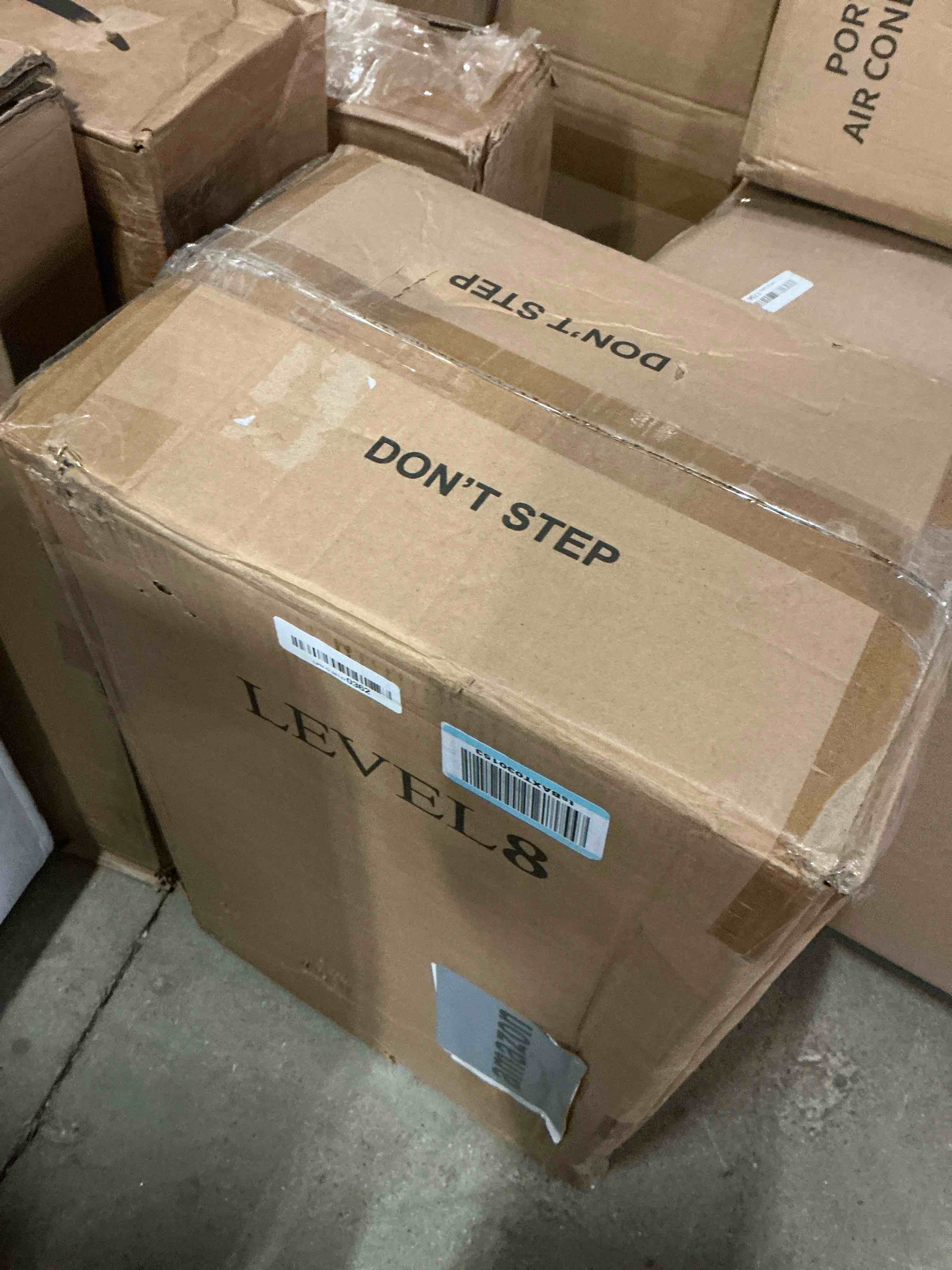 https://s3.amazonaws.com/lotting-images-prod/bidfta/GRA3670642_1755179818164.jpeg