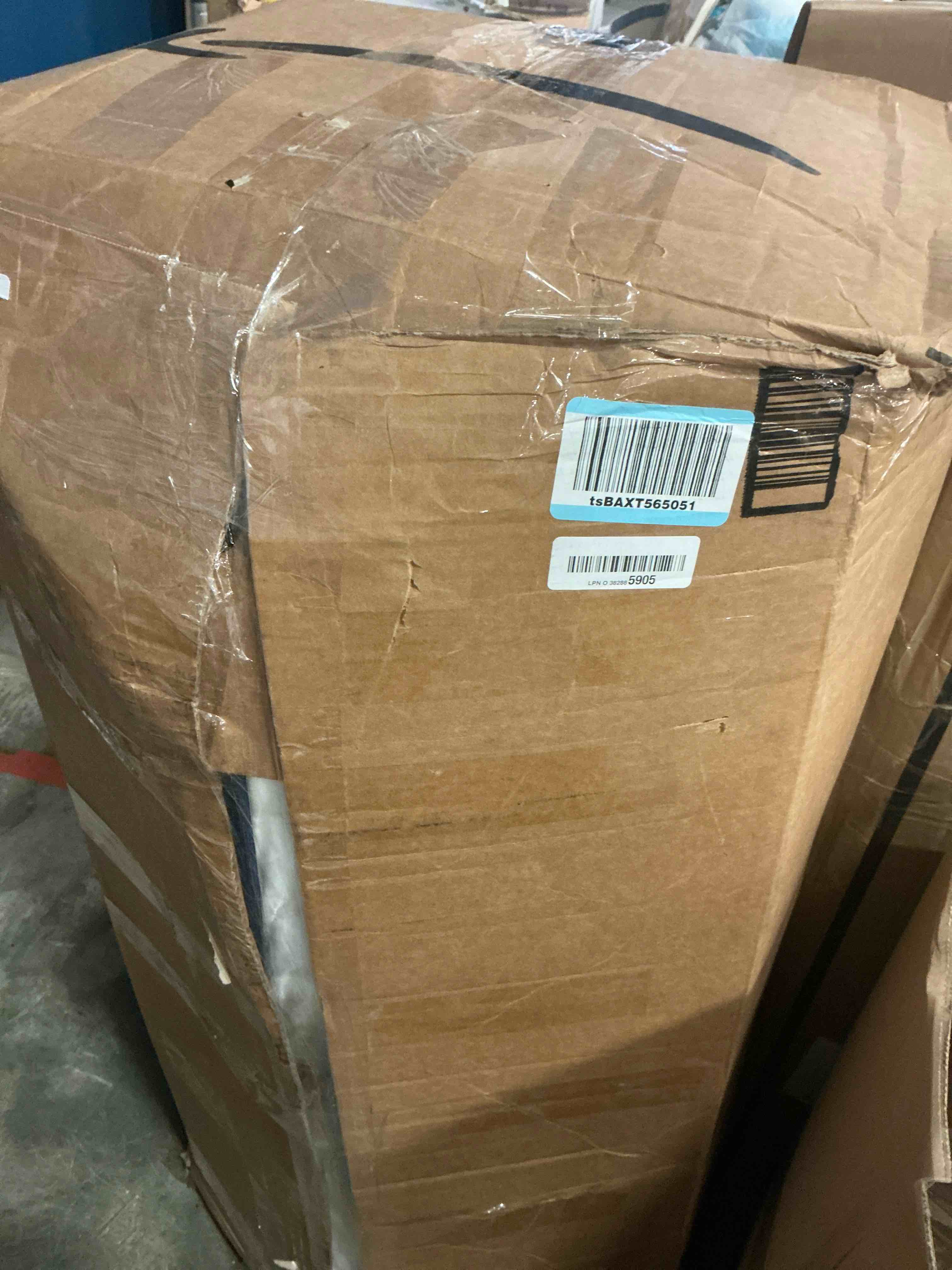 https://s3.amazonaws.com/lotting-images-prod/bidfta/GRA3670663_1755178579121.jpeg