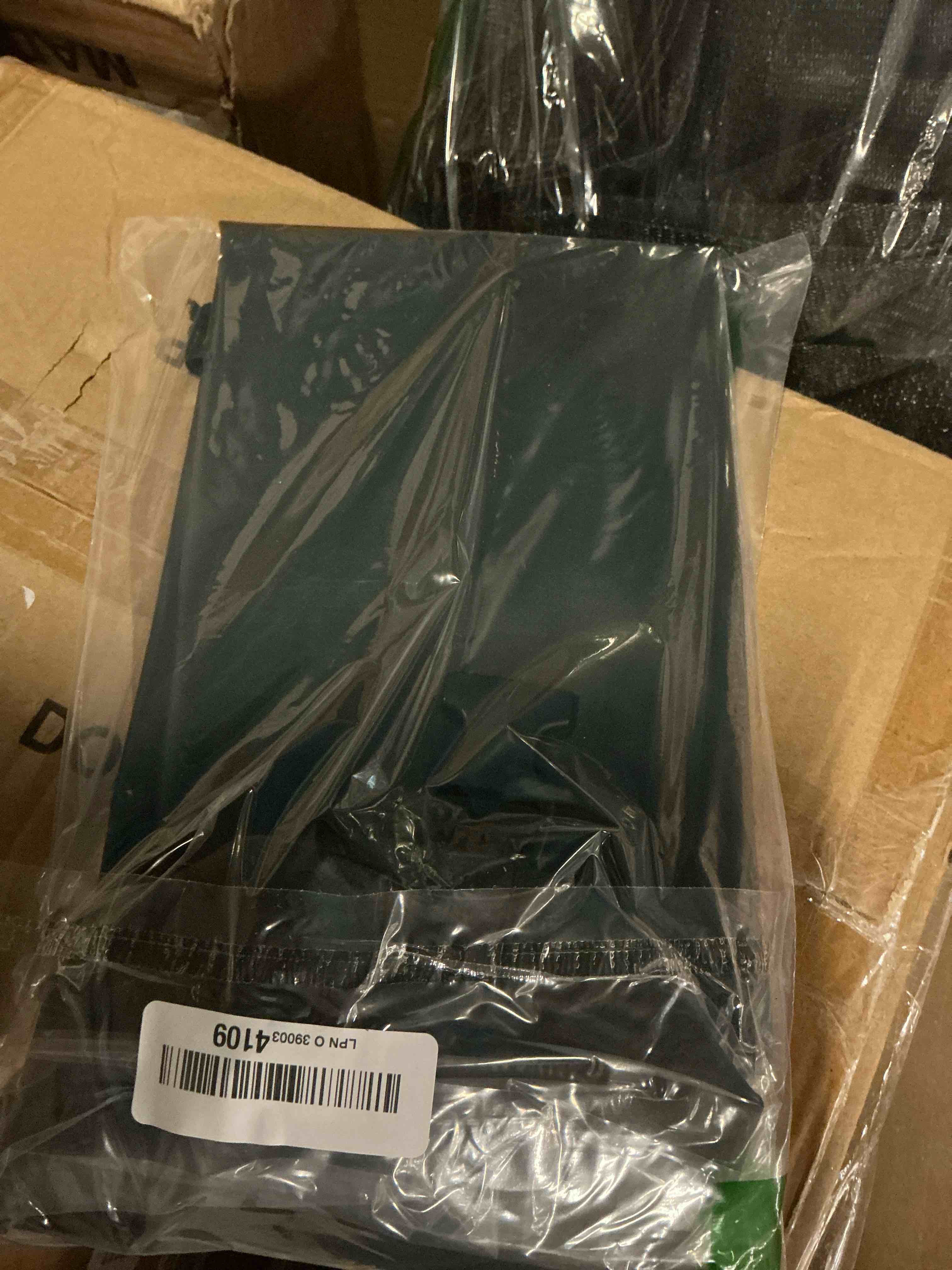 https://s3.amazonaws.com/lotting-images-prod/bidfta/GRA3670722_1755181197010.jpeg