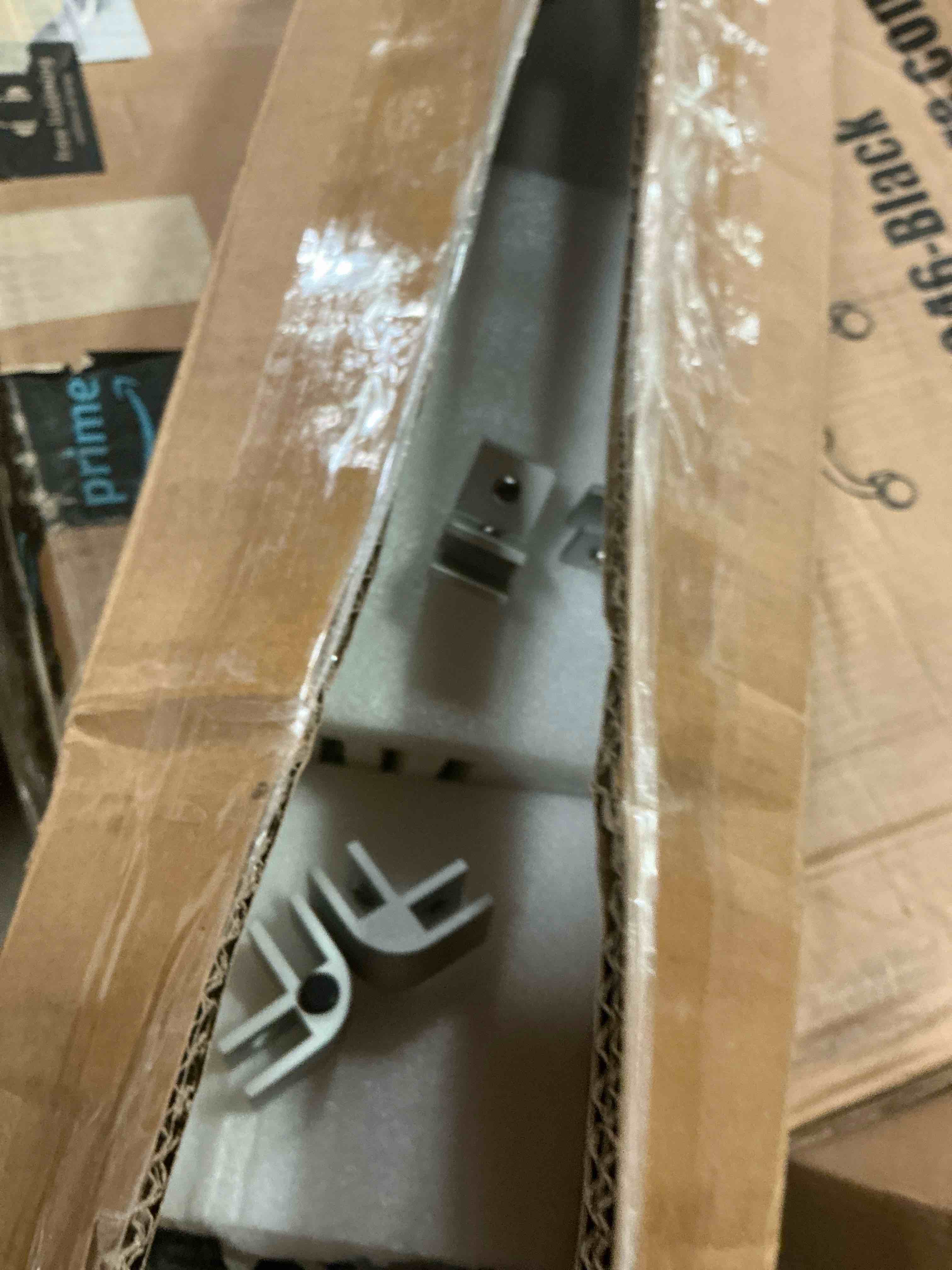 https://s3.amazonaws.com/lotting-images-prod/bidfta/GRA3670808_1755279100920.jpeg
