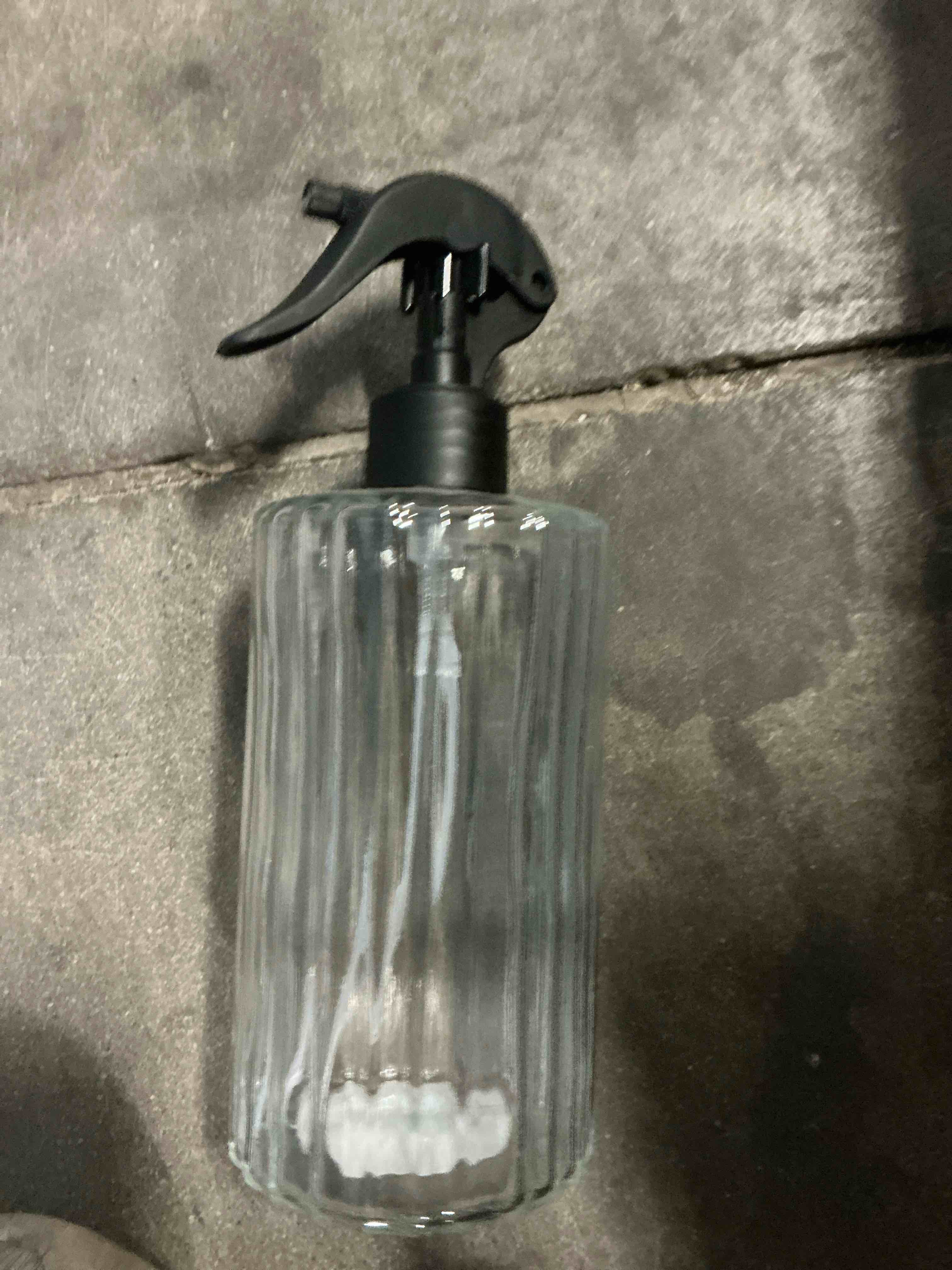 18 oz hand glass spray bottle with adjustable nozzle for watering plants in indoor and outdoor pots and vegetation and more, 2.8 x 8.2 inches (white) (29 bottles’)