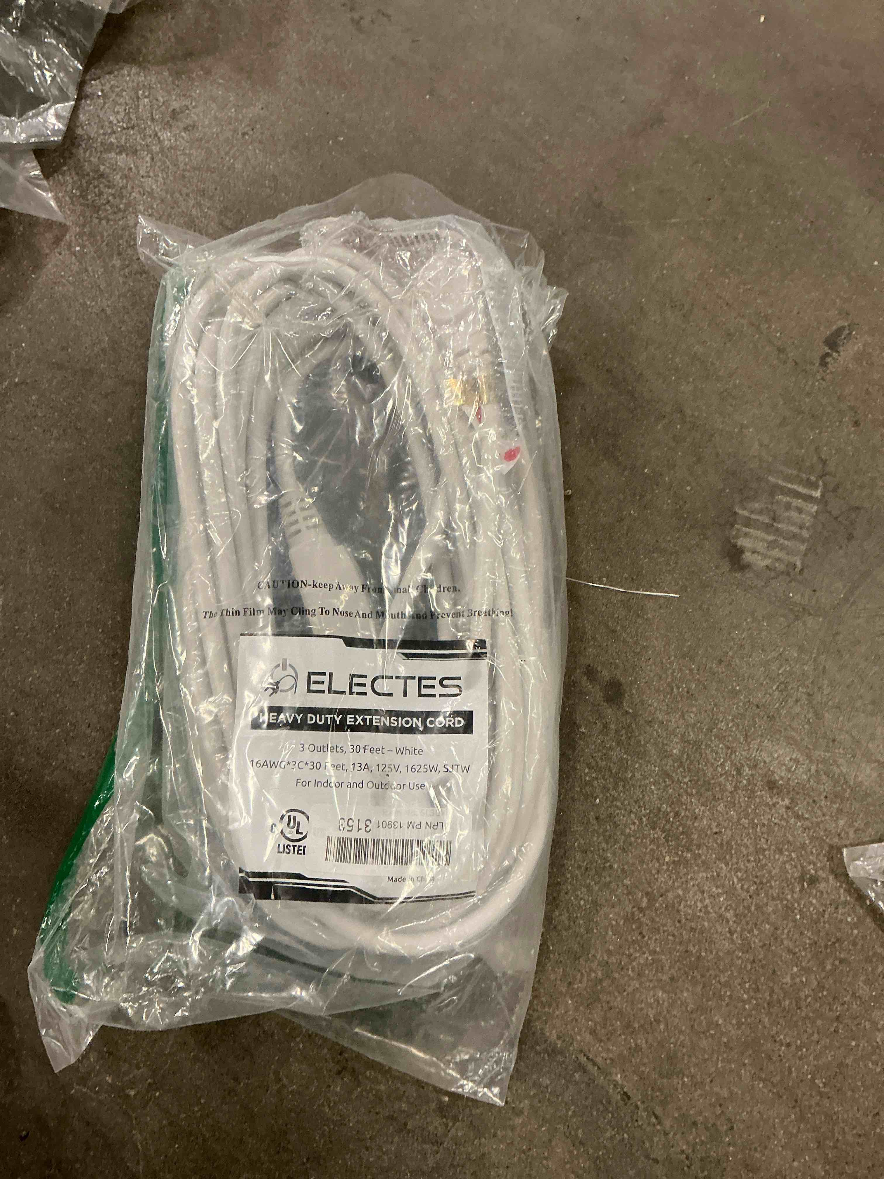 Condition photo showing Good Condition for 30 Feet Heavy Duty Extension Cord / Wire , Multi 3 Outlet , 3 Prong Grounded , Angled Flat Plug , 16/3 , SPT3 , UL Listed , White