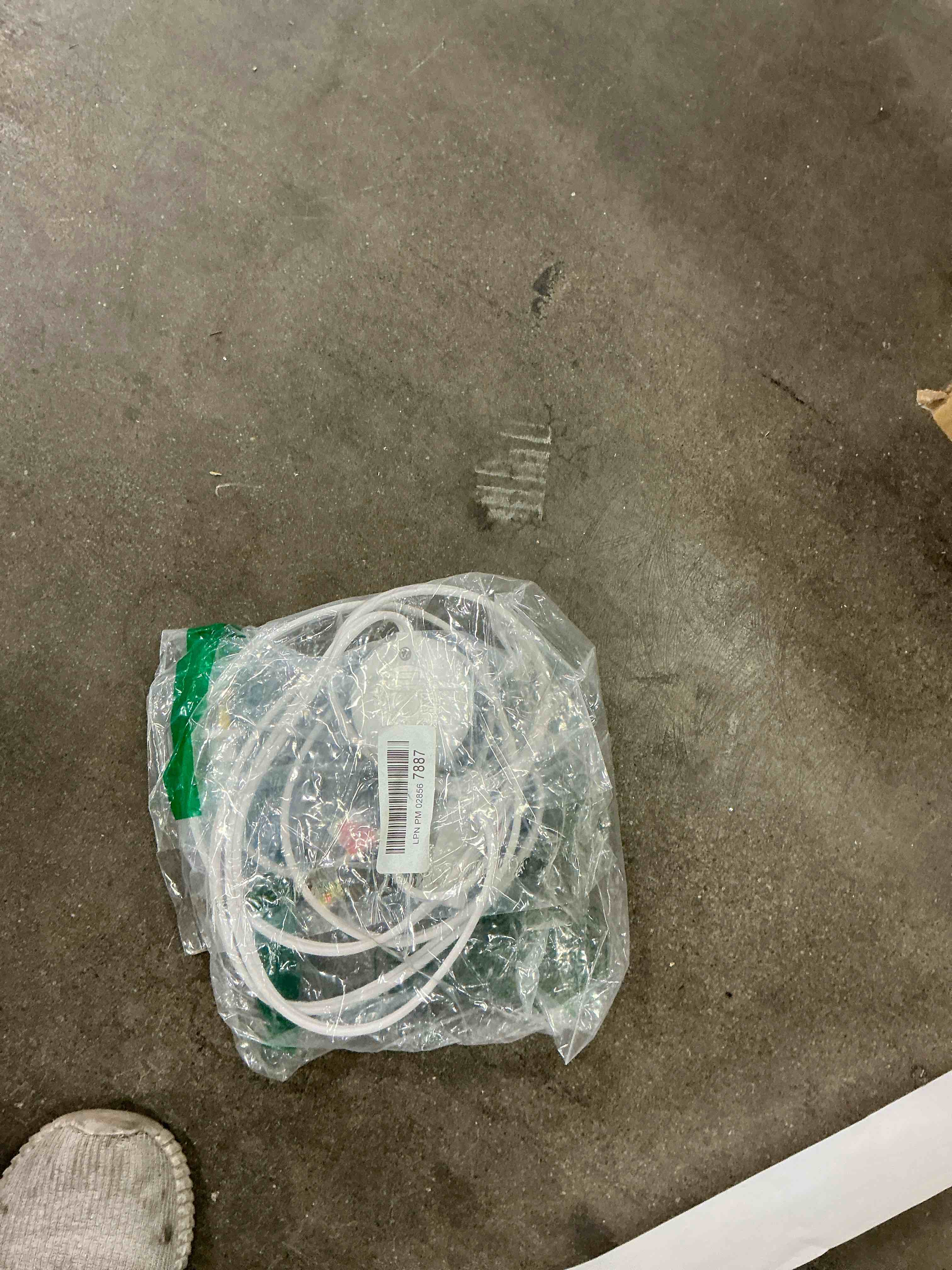 Condition photo showing As Is for 3 Outlet Extension Cord with Hand/Foot Switch and Light Indicator with Safety Twist-Lock, 16/2, White, UL Listed