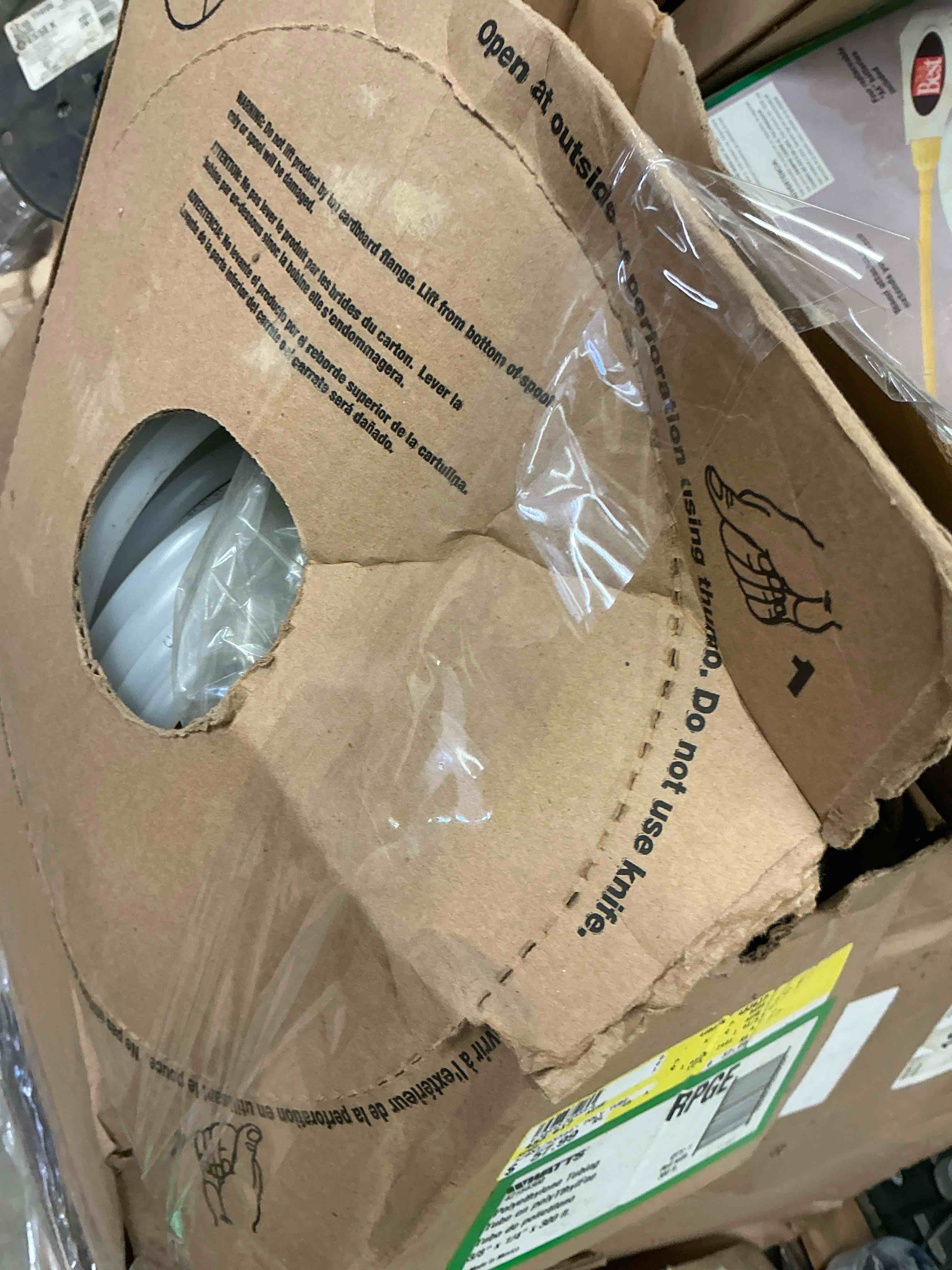 https://s3.amazonaws.com/lotting-images-prod/bidfta/GRA3671481_1758300774900.jpeg