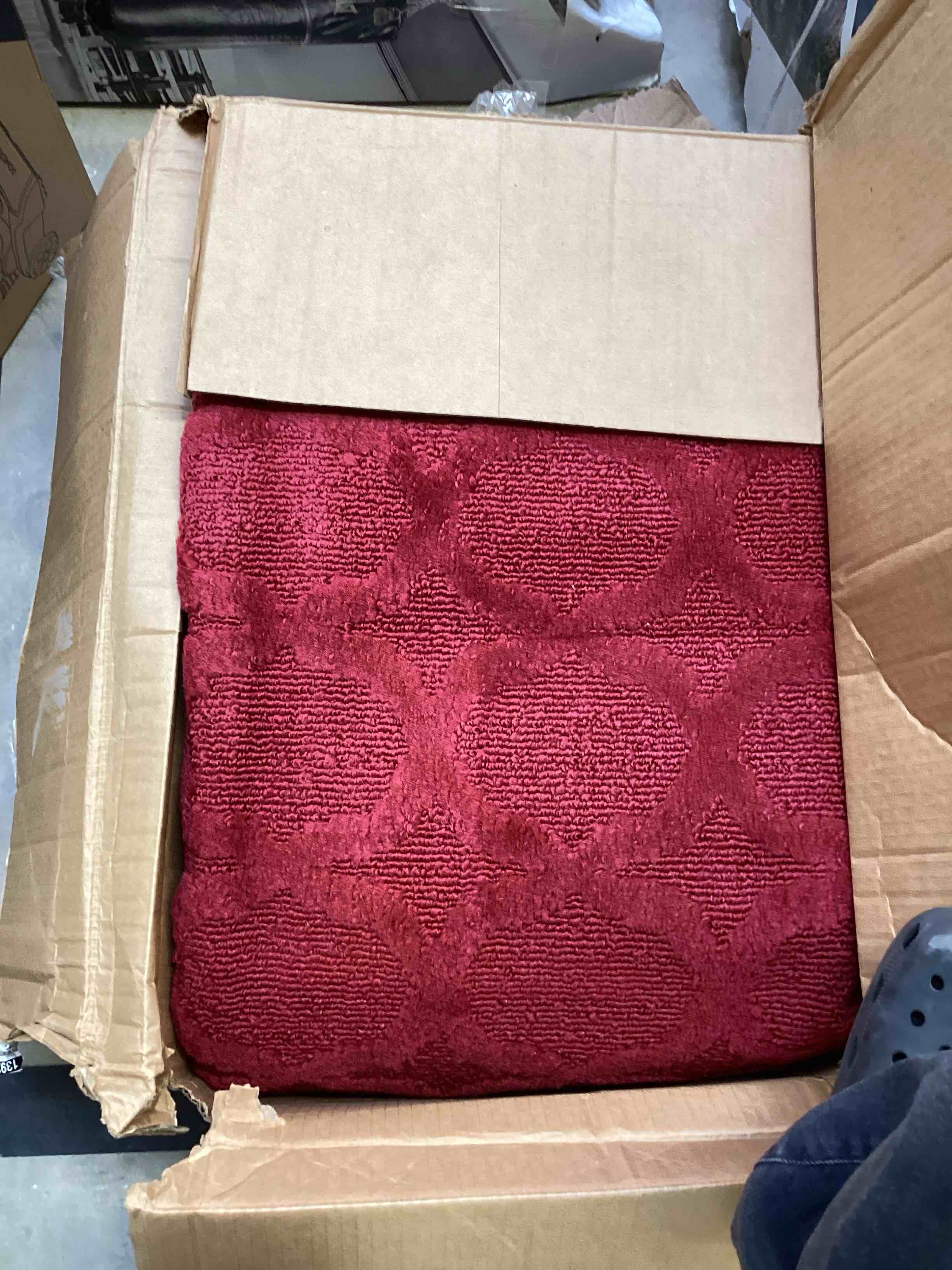 https://s3.amazonaws.com/lotting-images-prod/bidfta/GRA3672046_1760645569298.jpeg