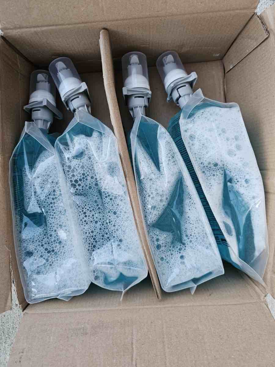 4 PK Rubbermaid Commercial FG750112 1100 mL Foam Hand Soap w/ Moisturizer