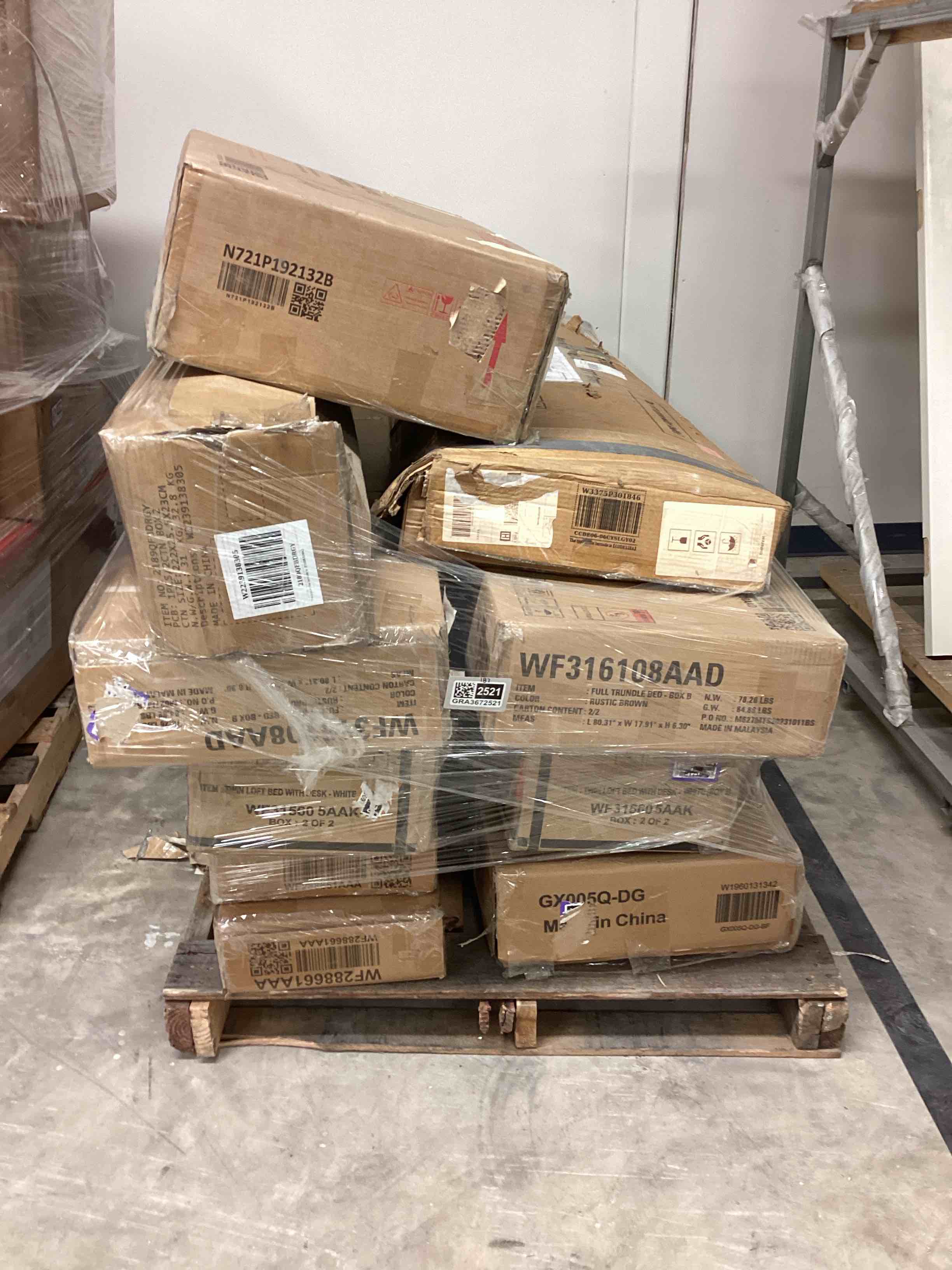 Pallet Lots of Furniture