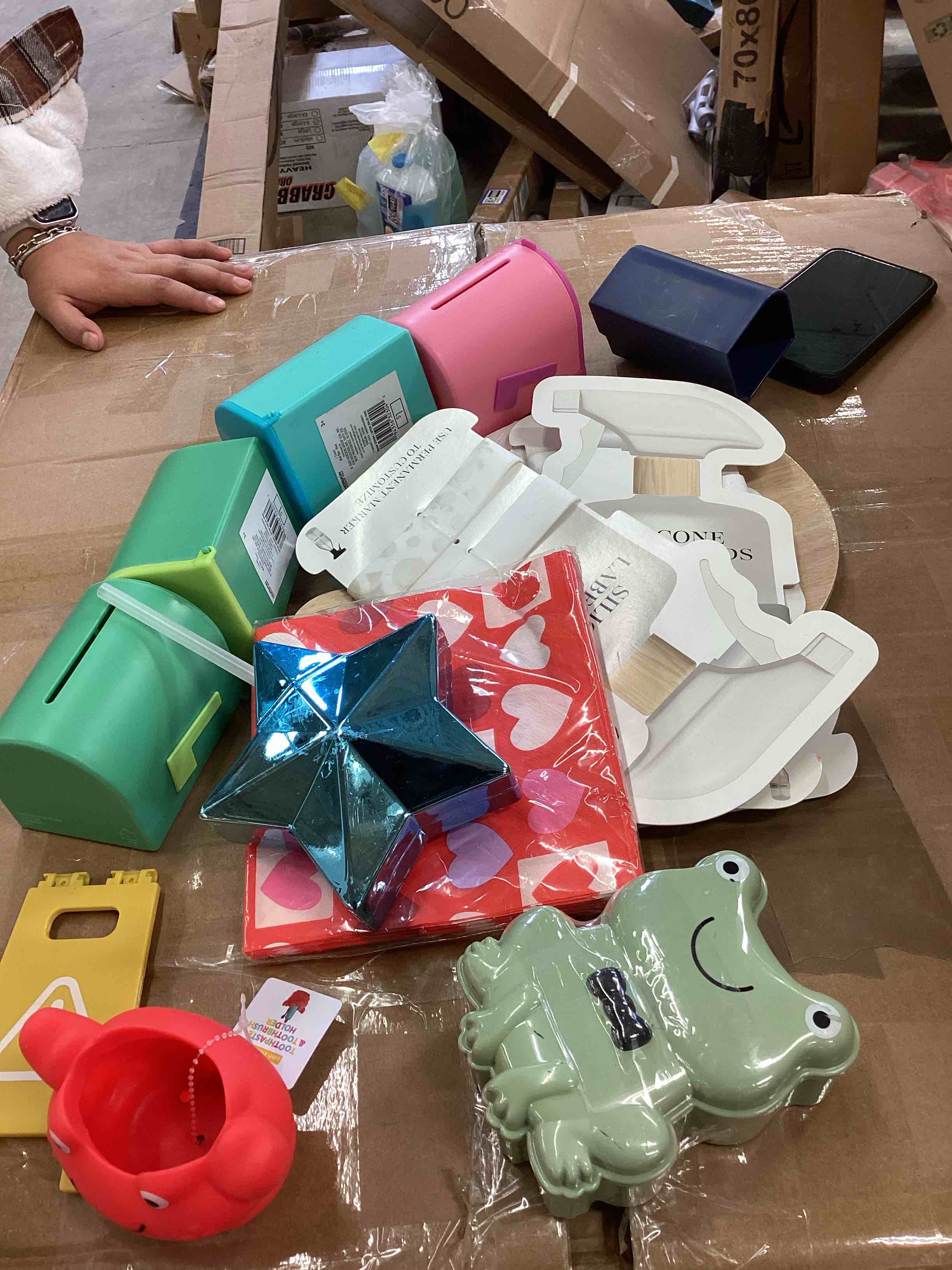 Assorted of various articles 