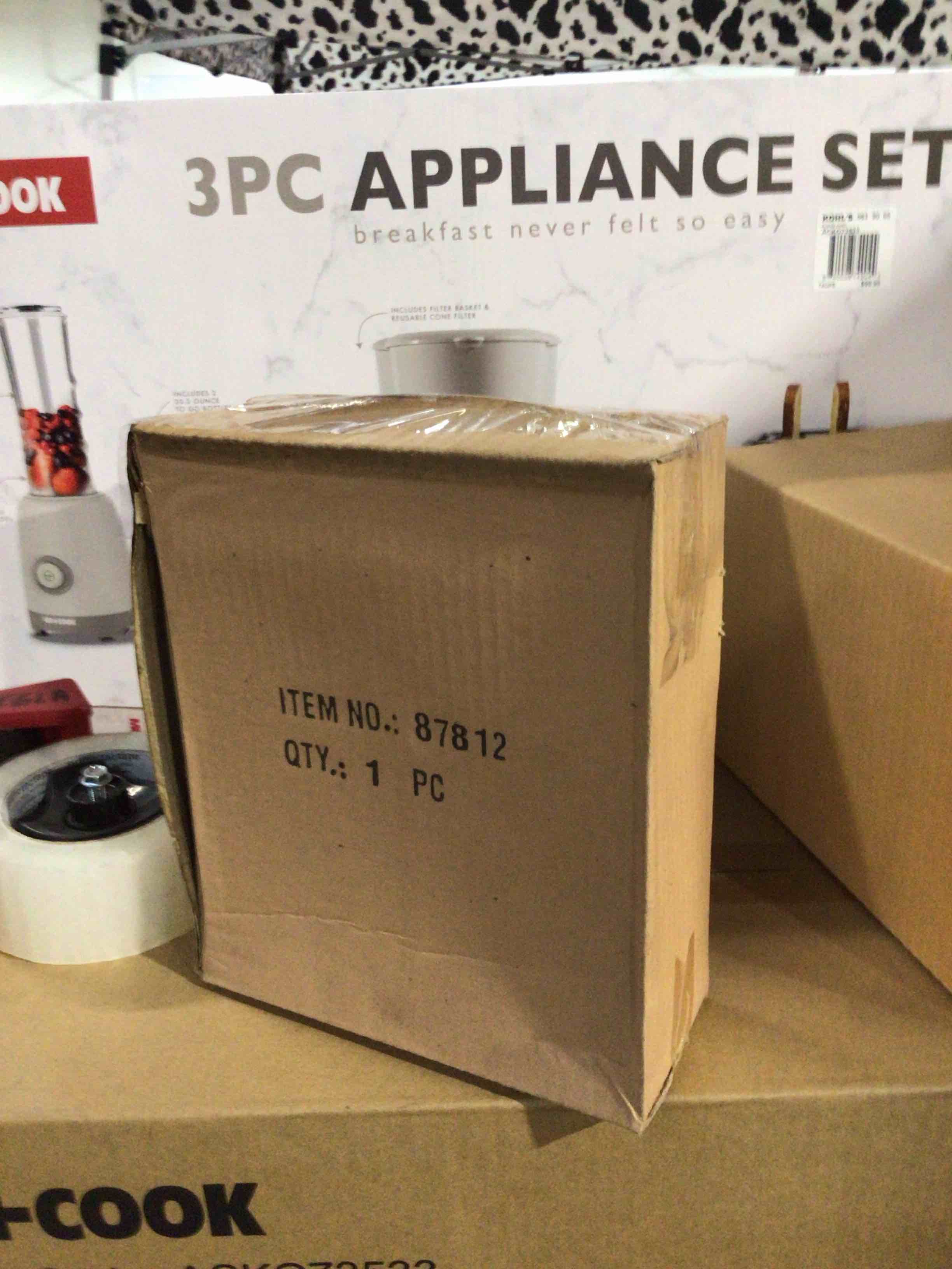 https://s3.amazonaws.com/lotting-images-prod/bidfta/GRA3677080_1758294864002.jpeg