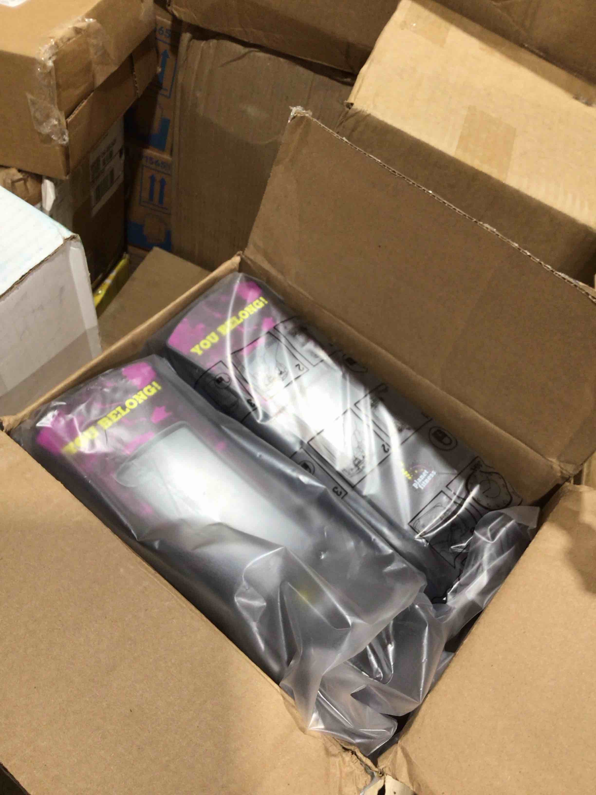 https://s3.amazonaws.com/lotting-images-prod/bidfta/GRA3677183_1758308931332.jpeg
