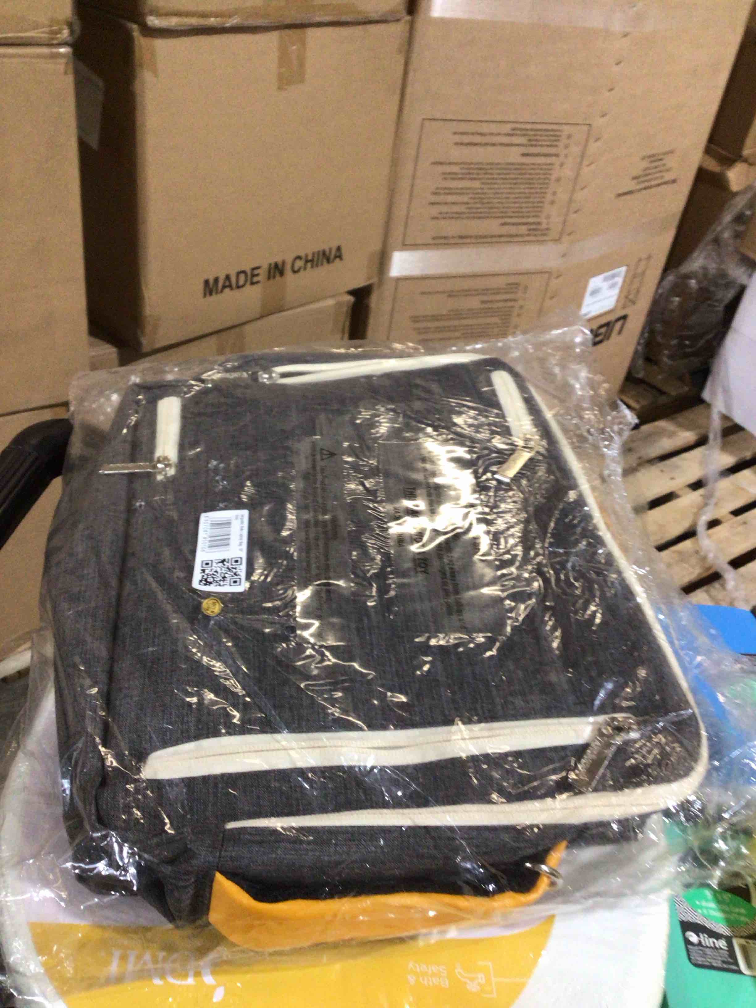 https://s3.amazonaws.com/lotting-images-prod/bidfta/GRA3677337_1758568808099.jpeg
