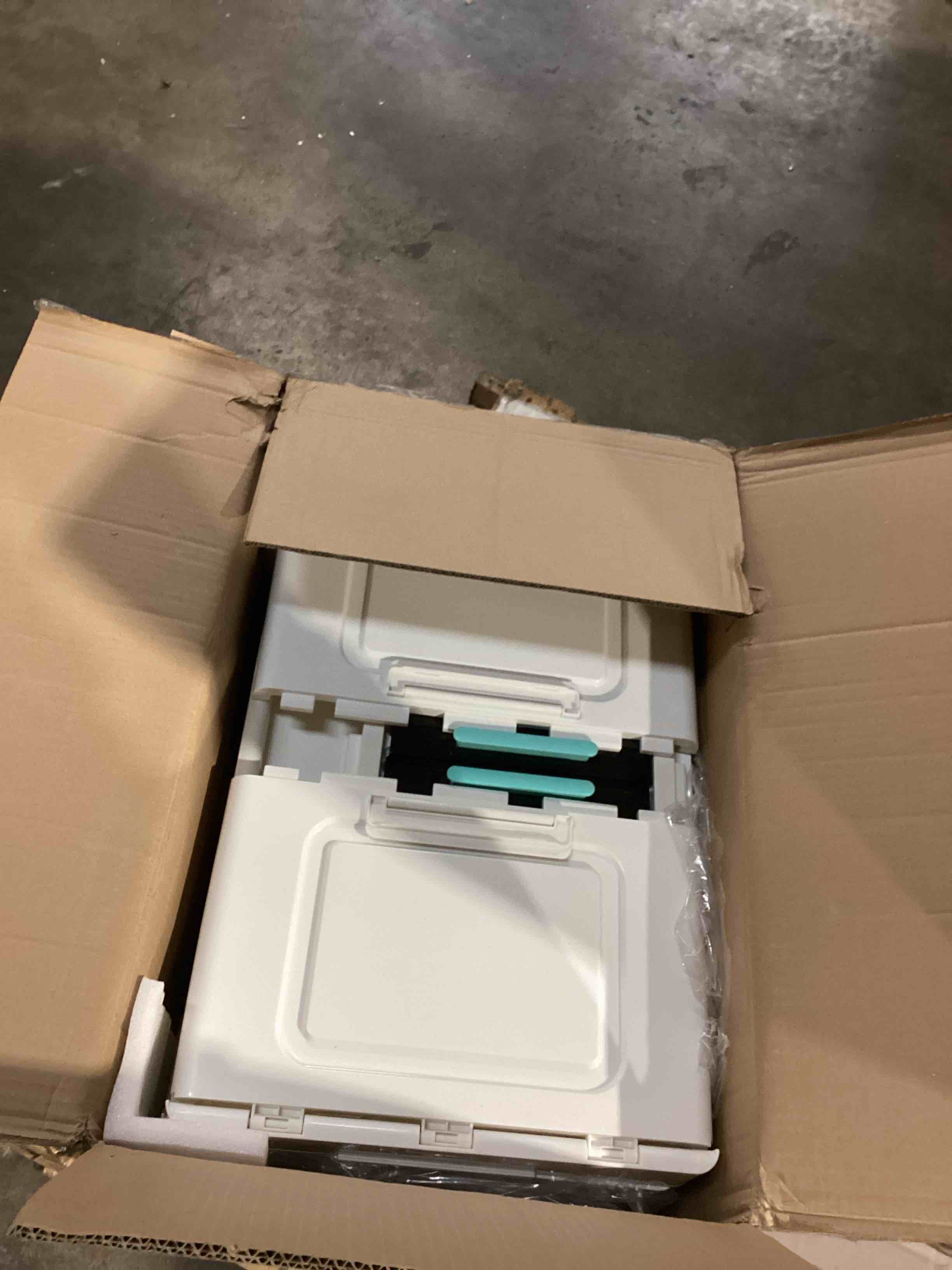 https://s3.amazonaws.com/lotting-images-prod/bidfta/GRA3677499_1758904018063.jpeg