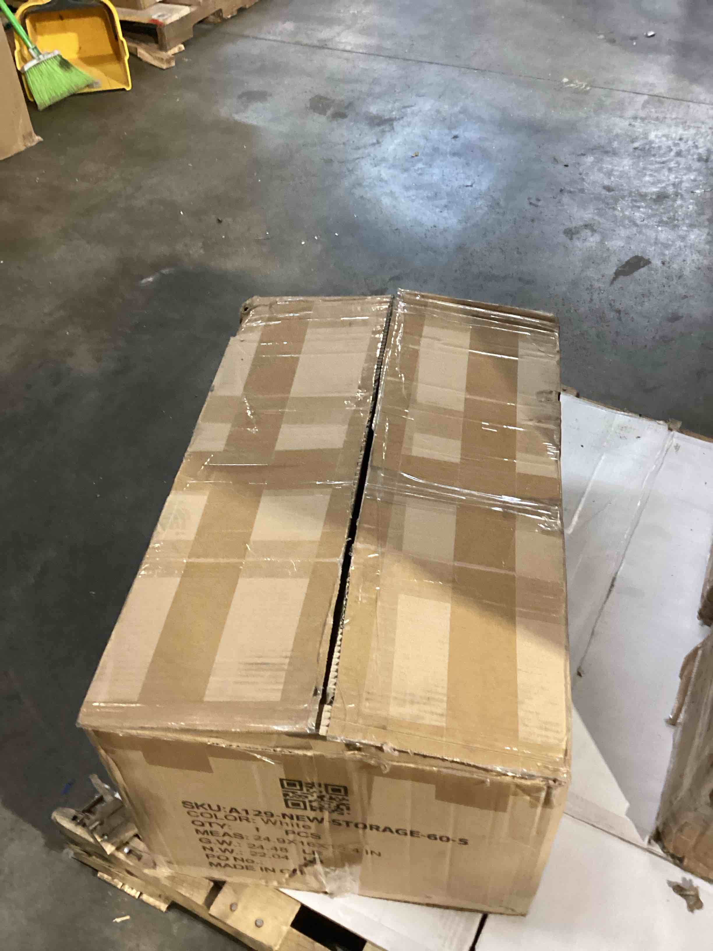 https://s3.amazonaws.com/lotting-images-prod/bidfta/GRA3677499_1758904031222.jpeg