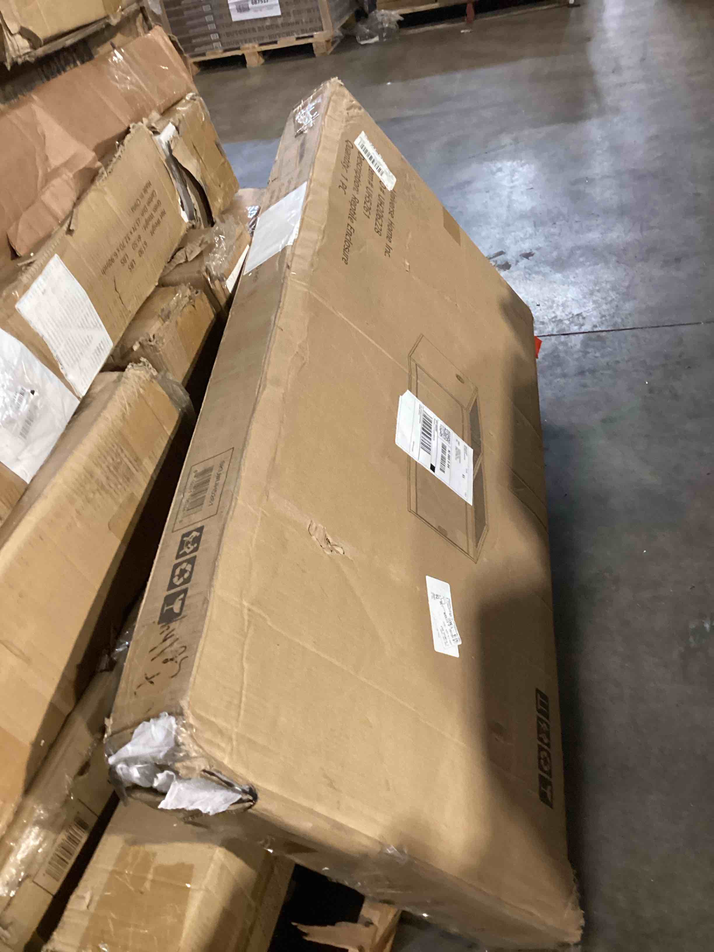 https://s3.amazonaws.com/lotting-images-prod/bidfta/GRA3677574_1758911337278.jpeg
