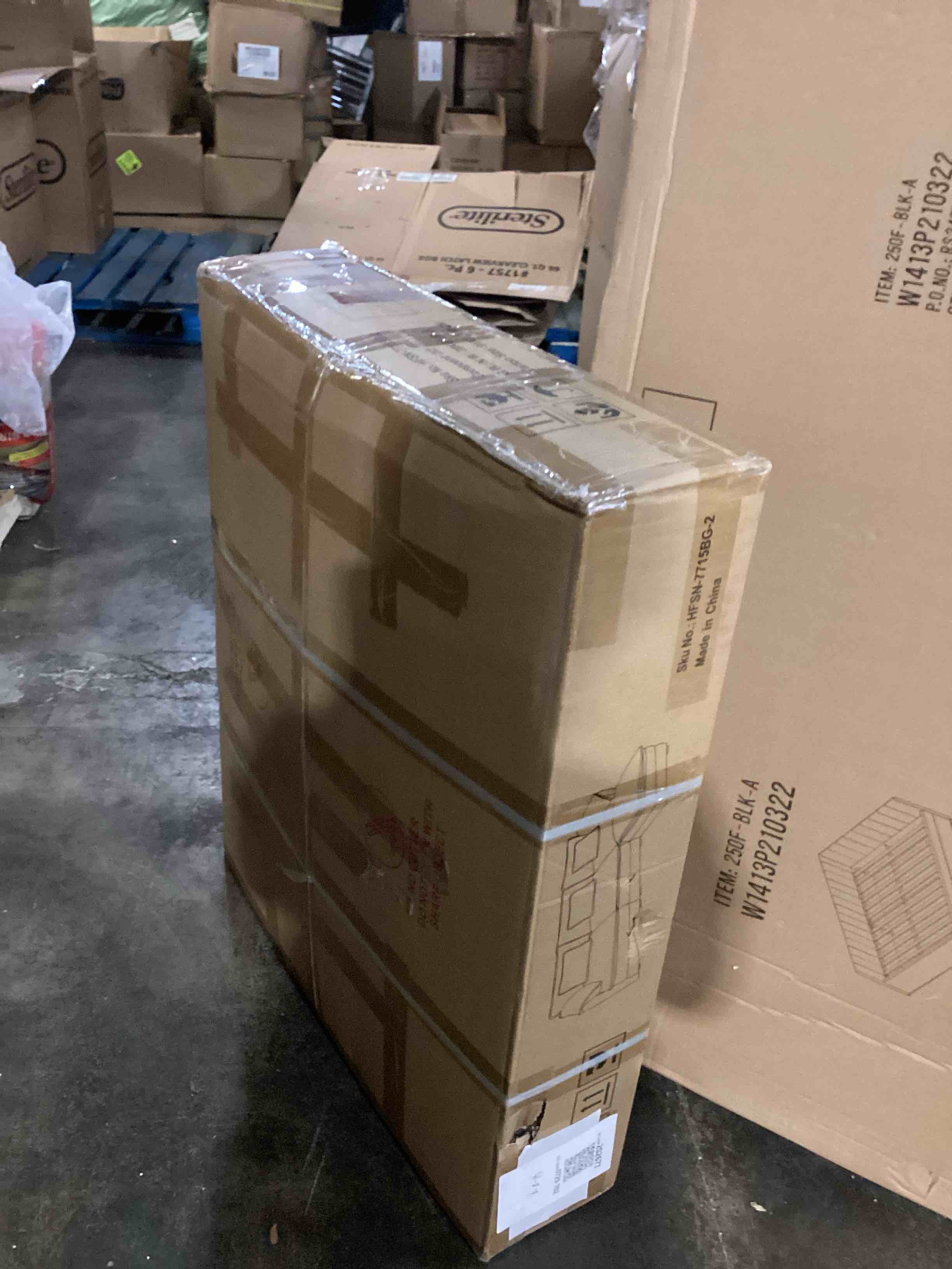 https://s3.amazonaws.com/lotting-images-prod/bidfta/GRA3677781_1759338440971.jpeg