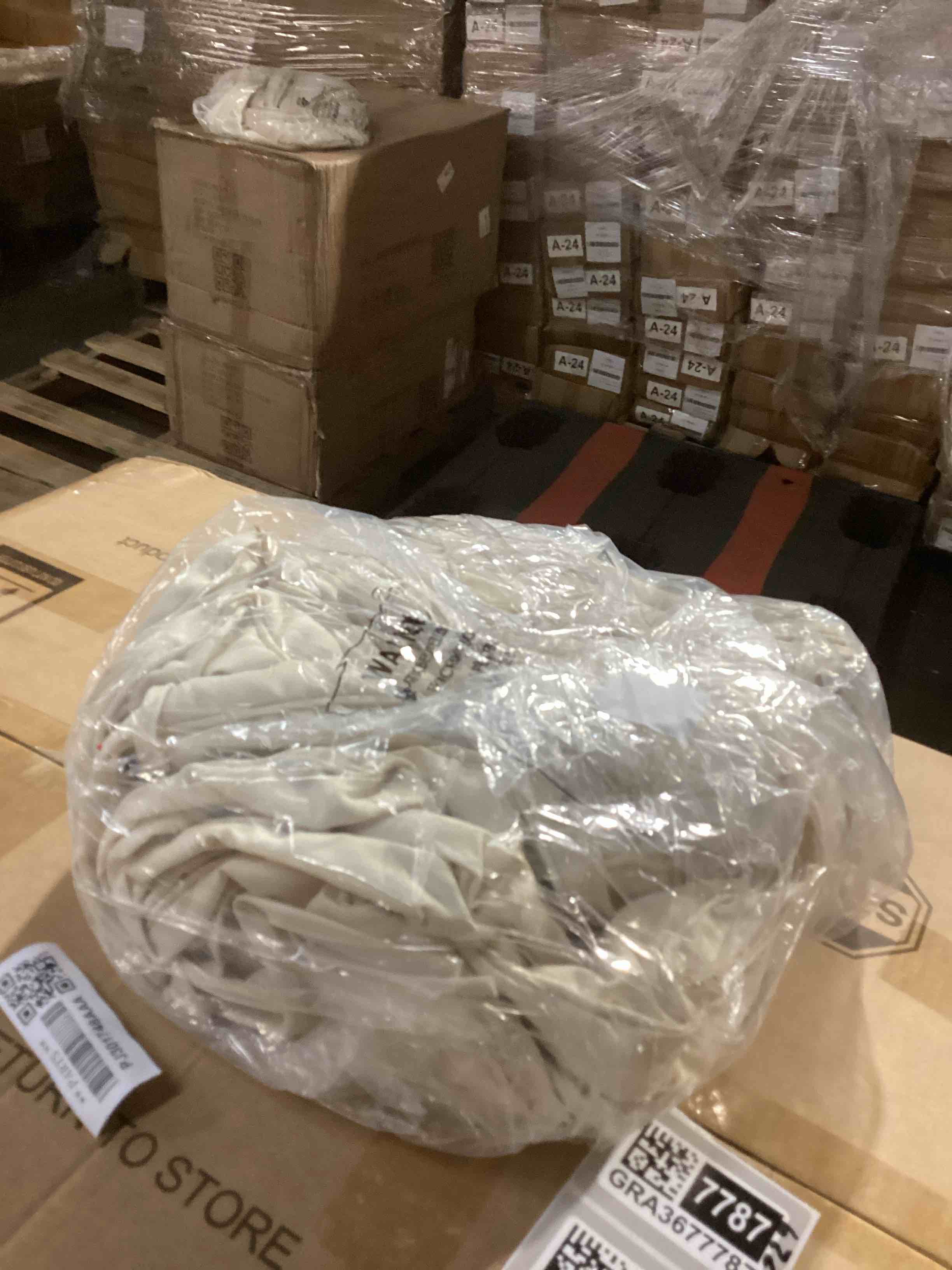 https://s3.amazonaws.com/lotting-images-prod/bidfta/GRA3677789_1759419323692.jpeg