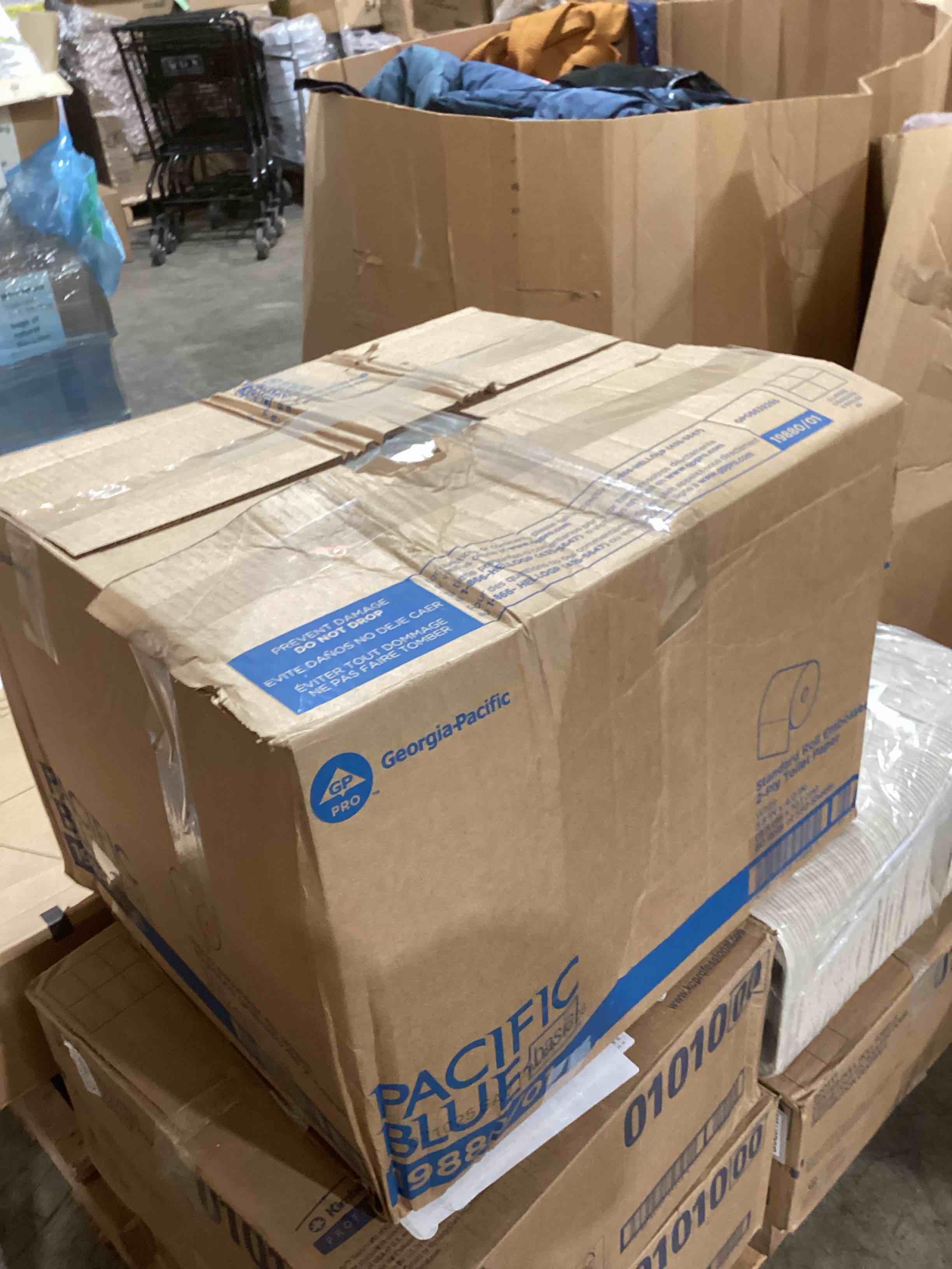 https://s3.amazonaws.com/lotting-images-prod/bidfta/GRA3677802_1759426666814.jpeg