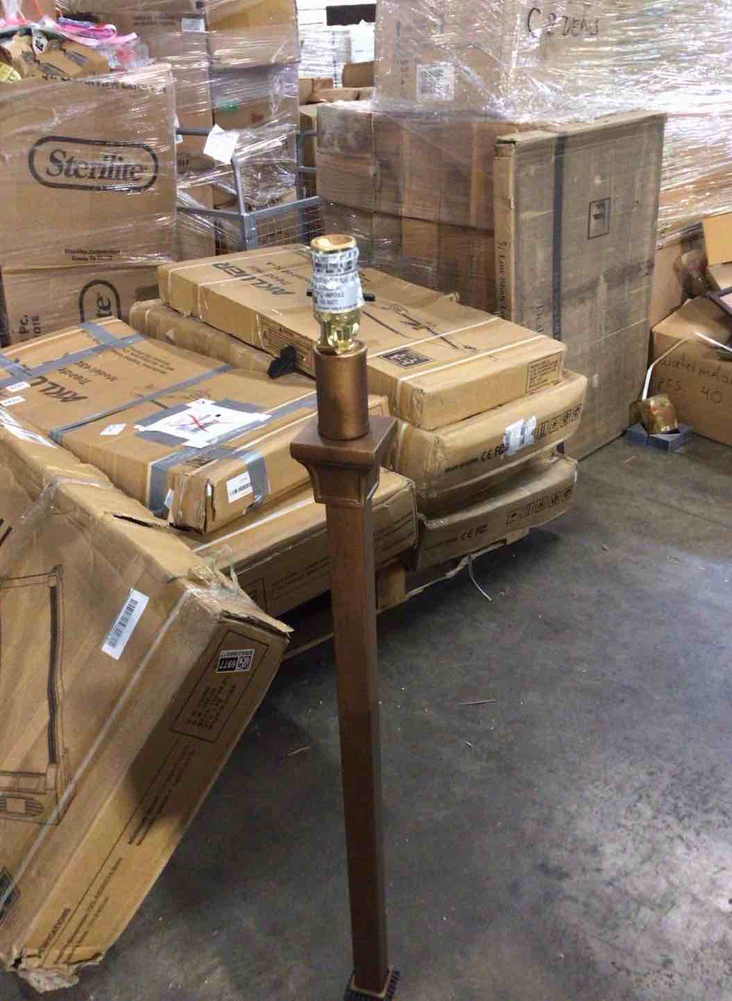 https://s3.amazonaws.com/lotting-images-prod/bidfta/GRA3677825_1759424106064.jpeg