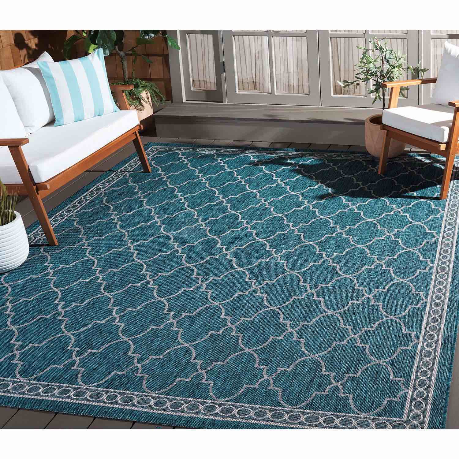 Safavieh Resort Indoor/Outdoor Rug Collection, 8' x 10'