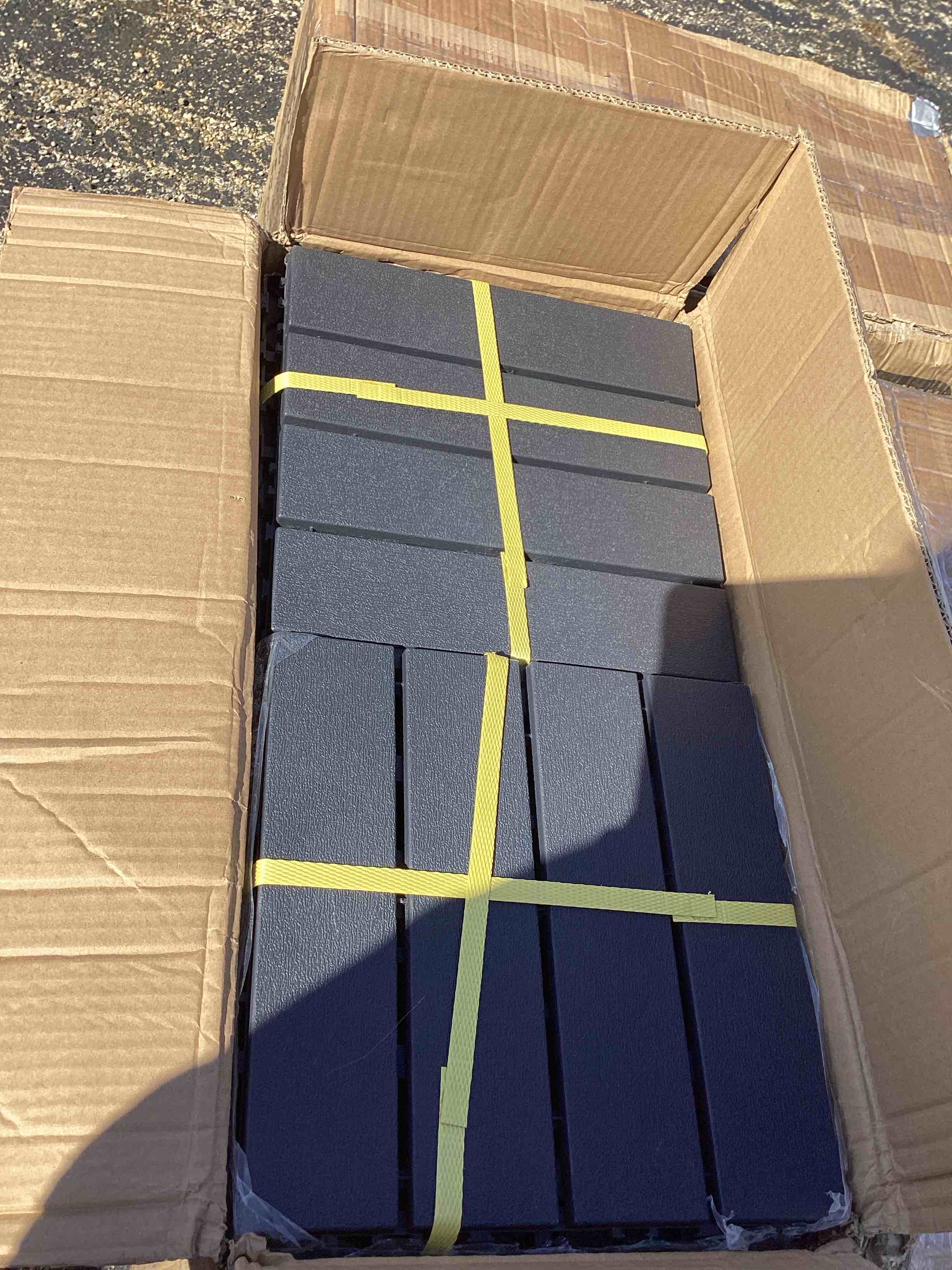 https://s3.amazonaws.com/lotting-images-prod/bidfta/GRA3677996_1759950278347.jpeg