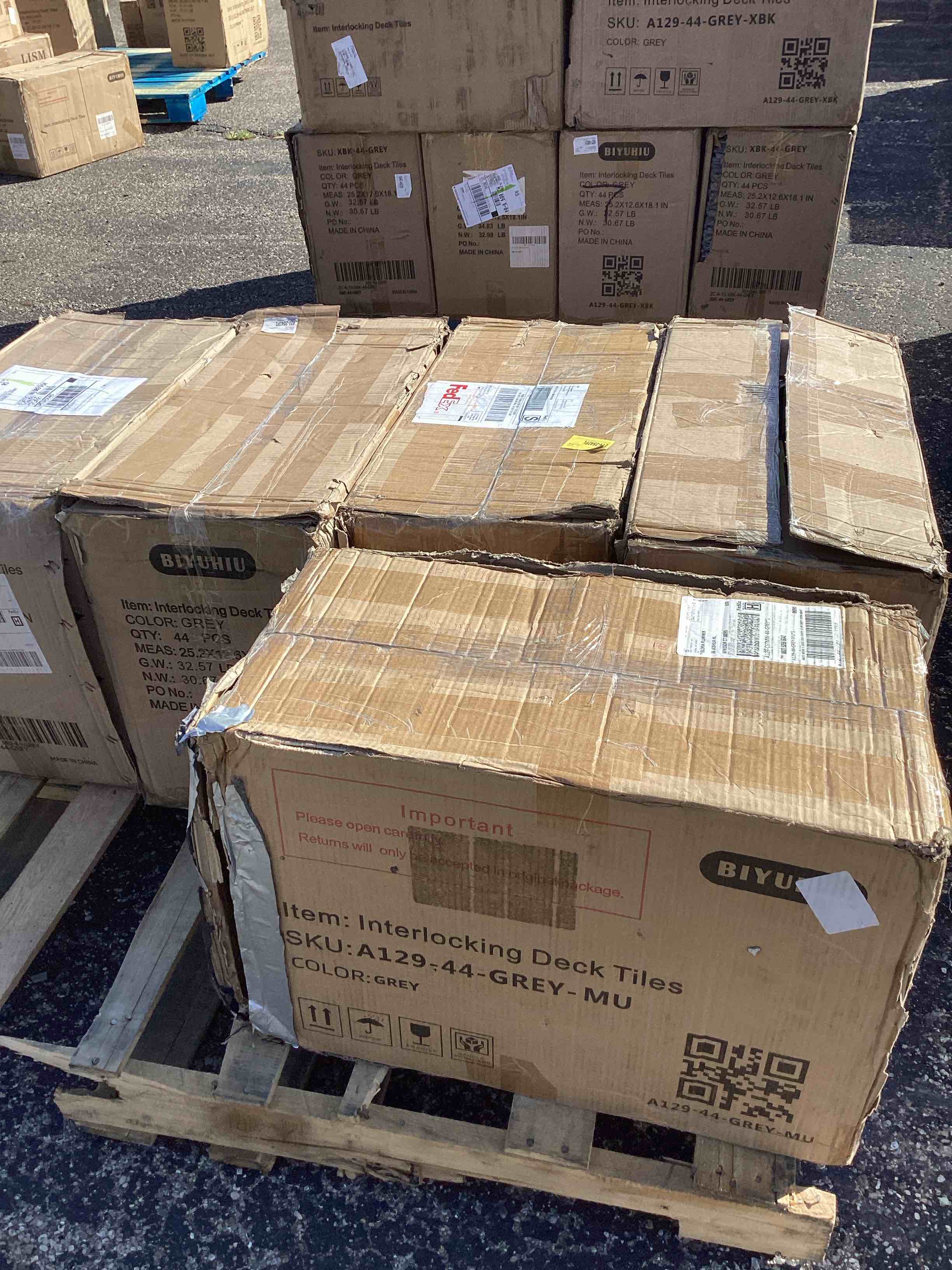 https://s3.amazonaws.com/lotting-images-prod/bidfta/GRA3677996_1759950292156.jpeg
