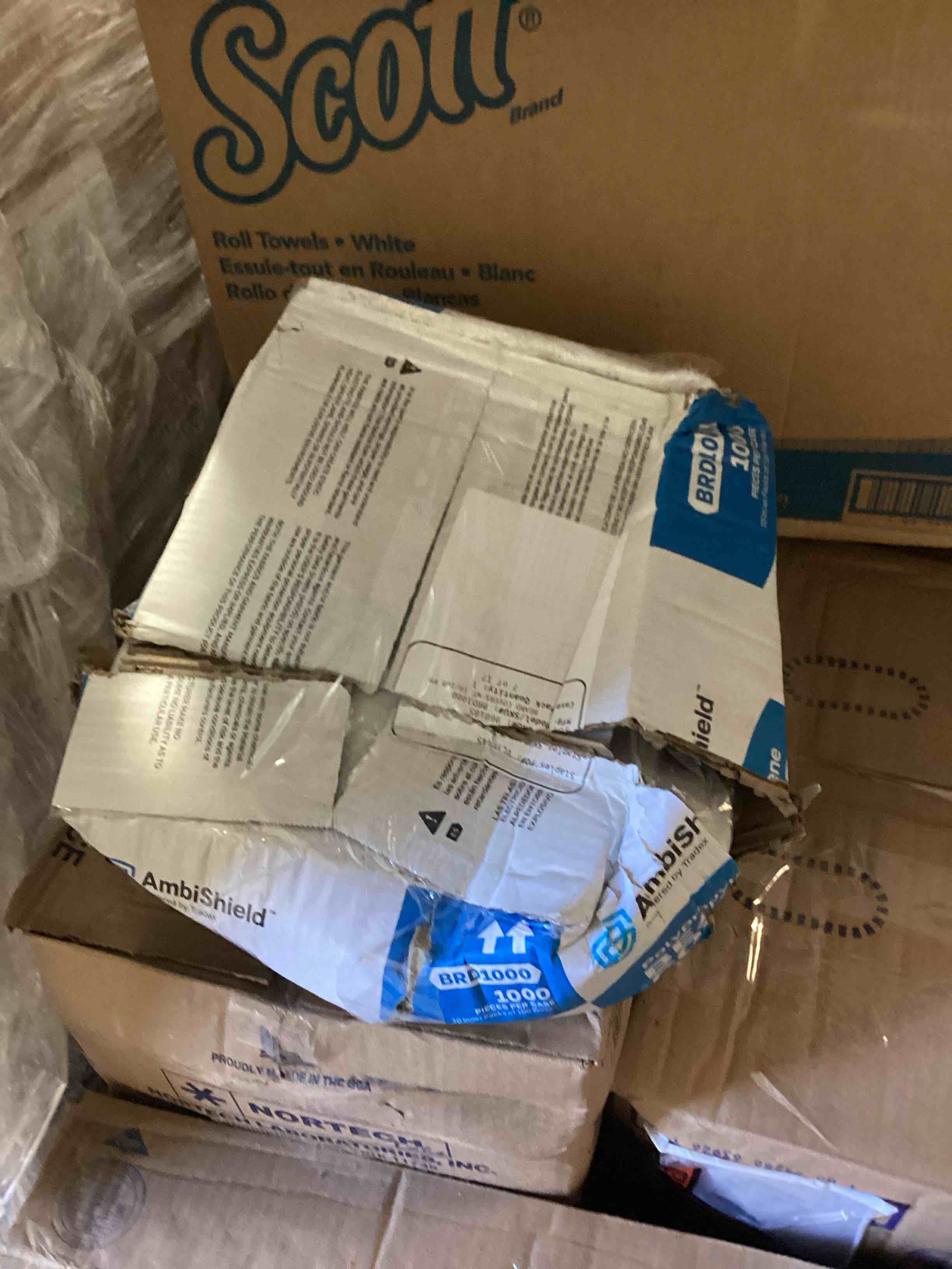 https://s3.amazonaws.com/lotting-images-prod/bidfta/GRA3678028_1760019927198.jpeg