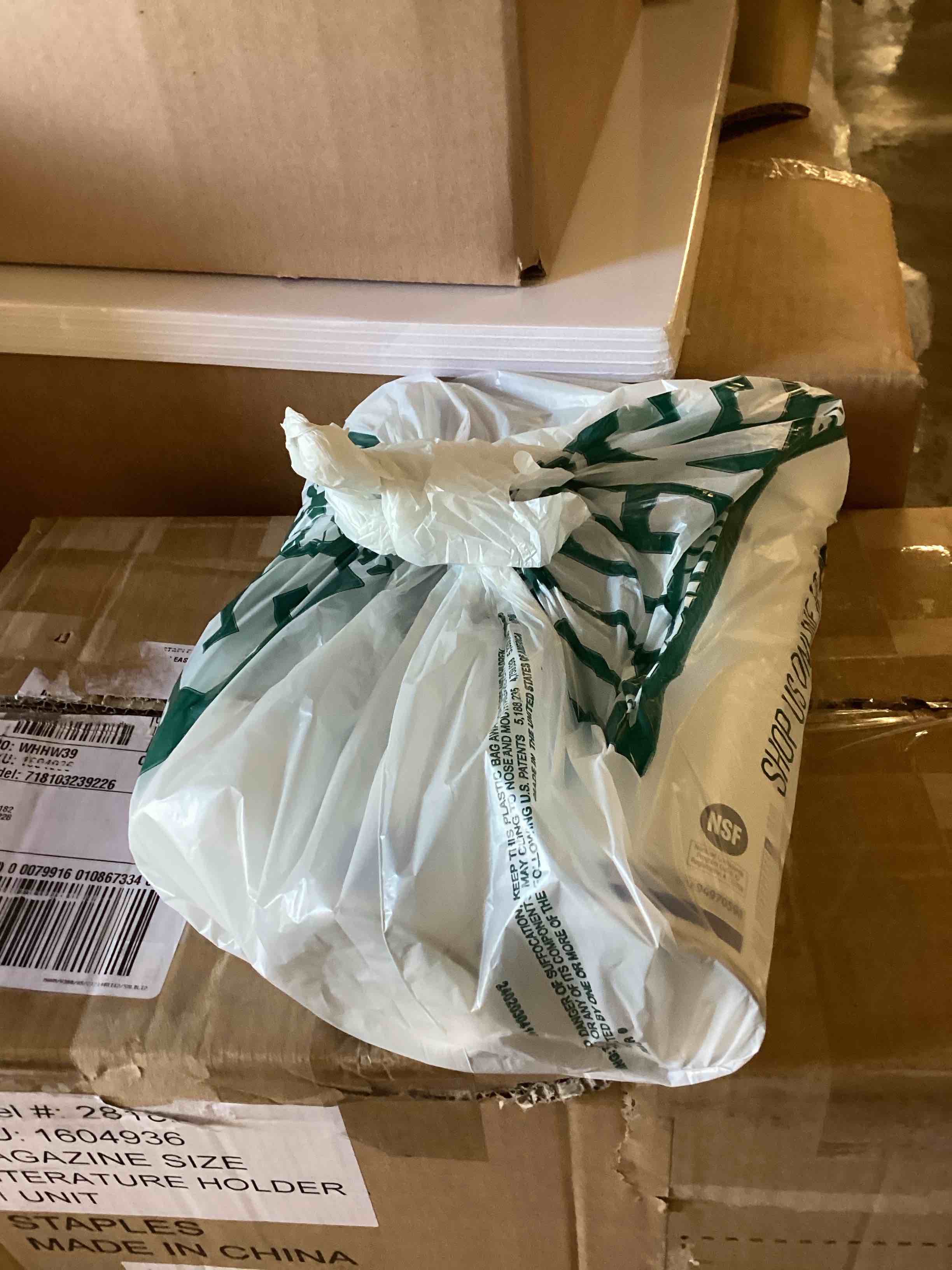 https://s3.amazonaws.com/lotting-images-prod/bidfta/GRA3678051_1759956845969.jpeg