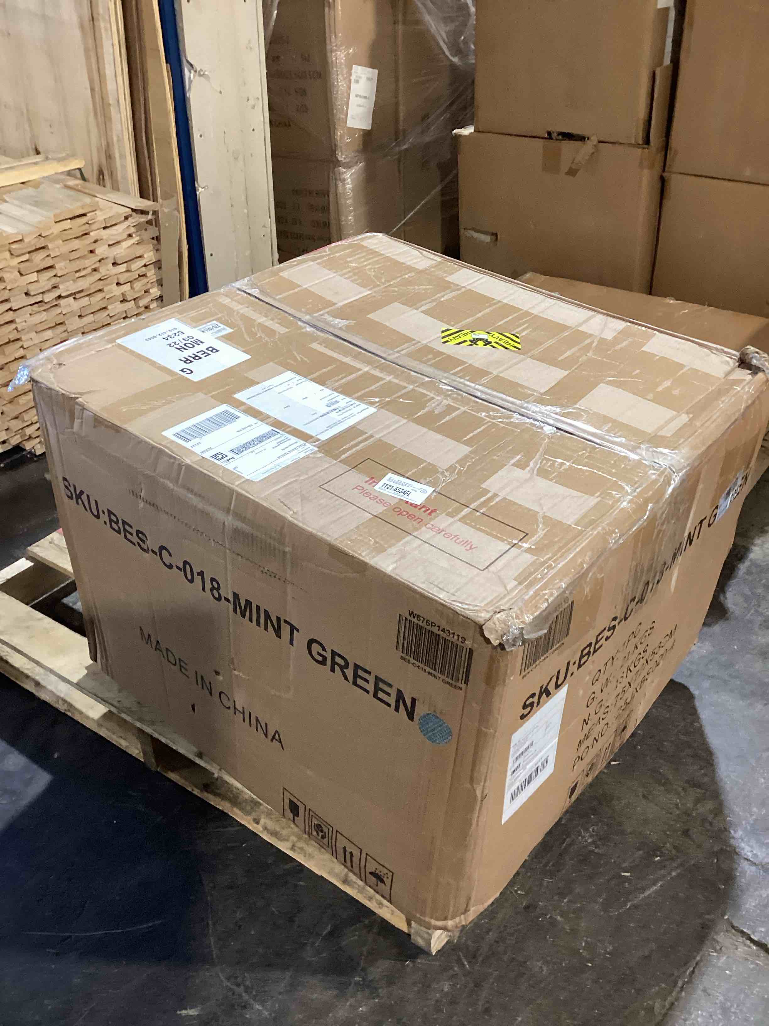 https://s3.amazonaws.com/lotting-images-prod/bidfta/GRA3678097_1760029215559.jpeg