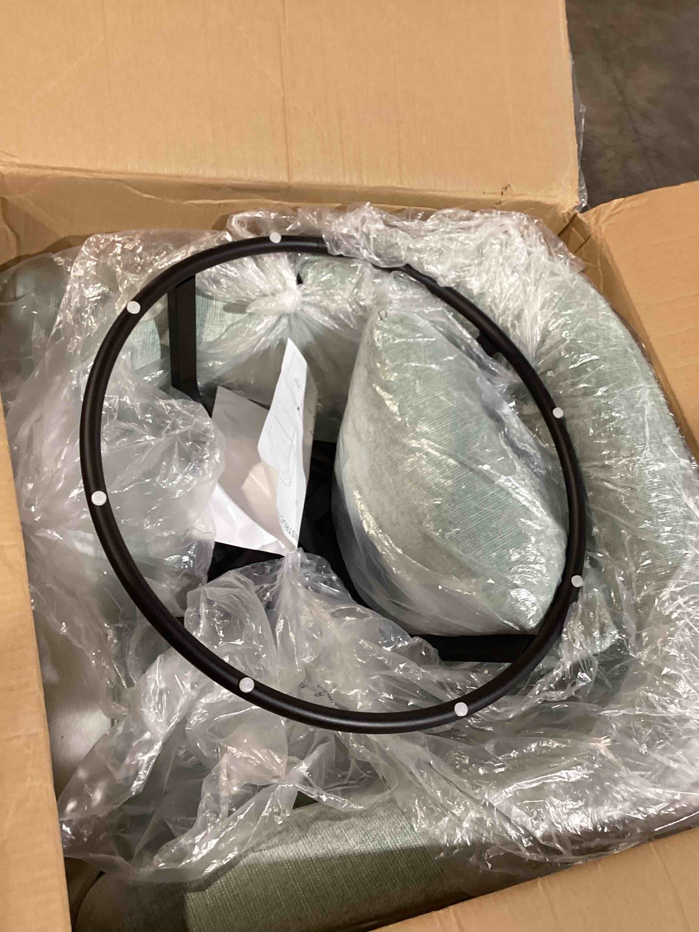https://s3.amazonaws.com/lotting-images-prod/bidfta/GRA3678097_1760029409695.jpeg