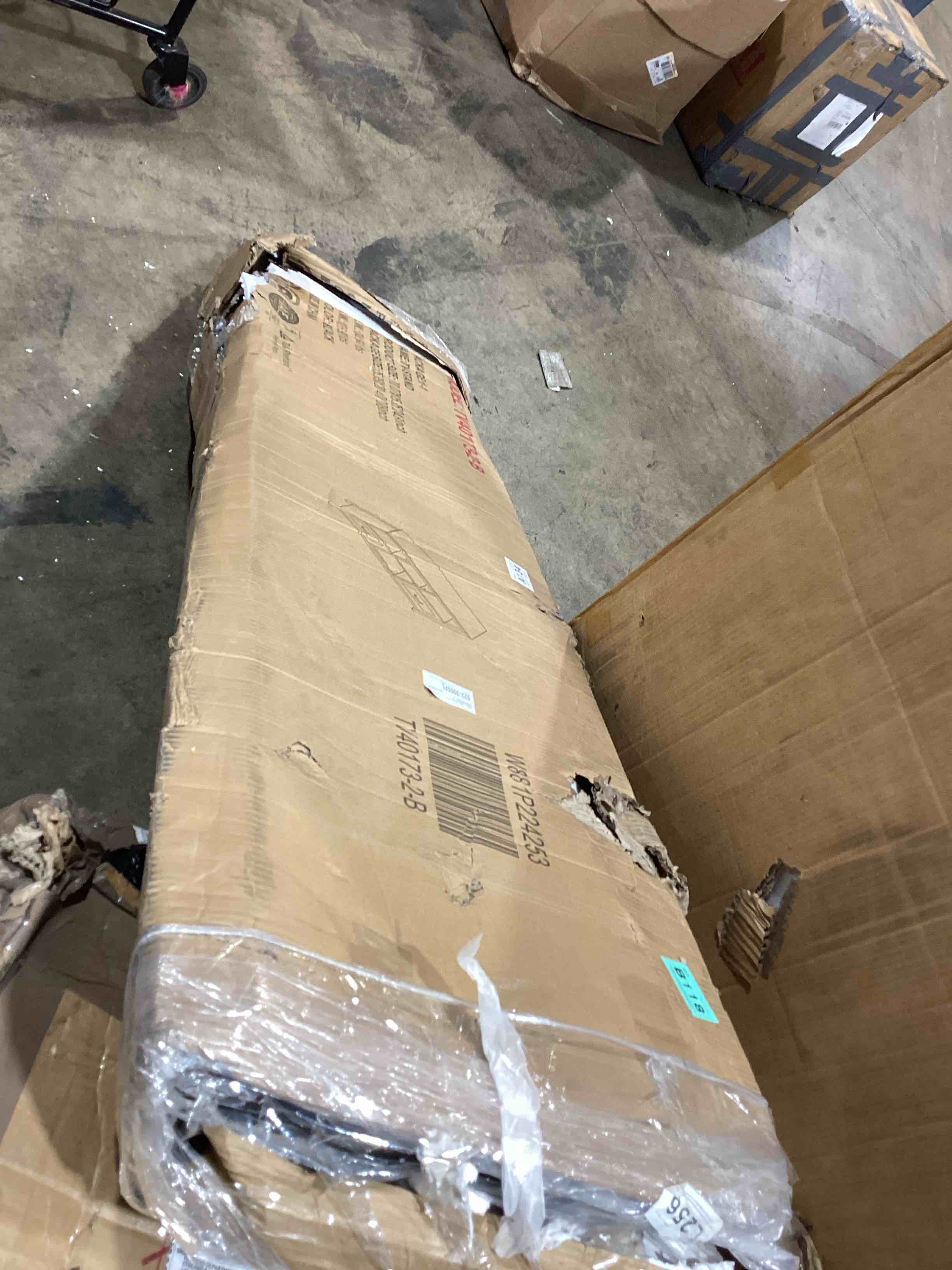 https://s3.amazonaws.com/lotting-images-prod/bidfta/GRA3678121_1760124598072.jpeg