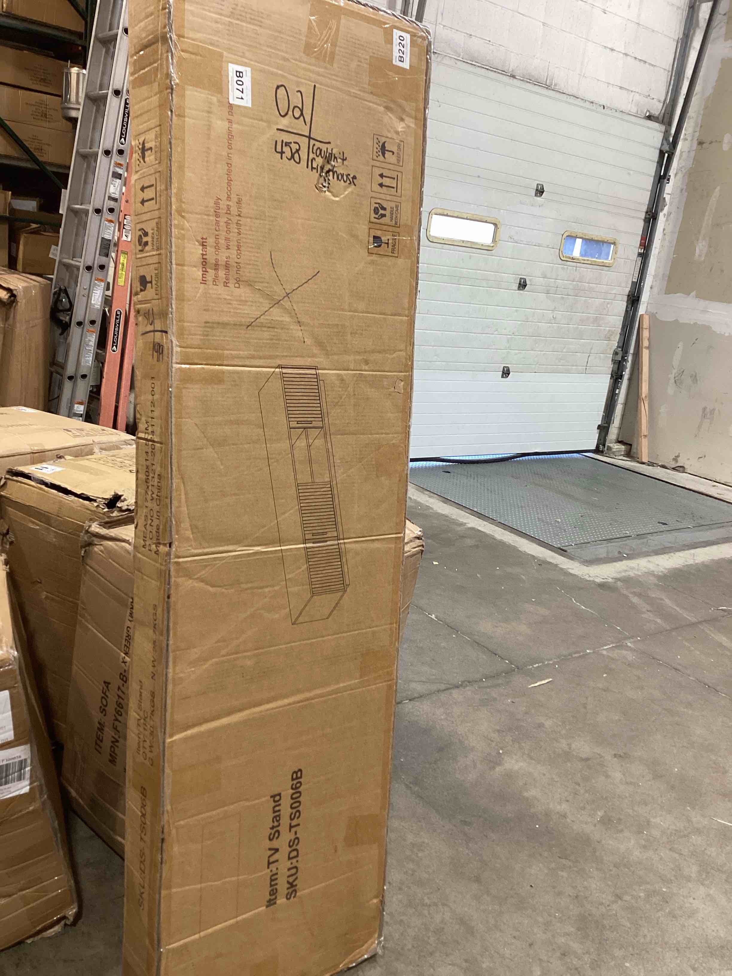 https://s3.amazonaws.com/lotting-images-prod/bidfta/GRA3678198_1760458670164.jpeg